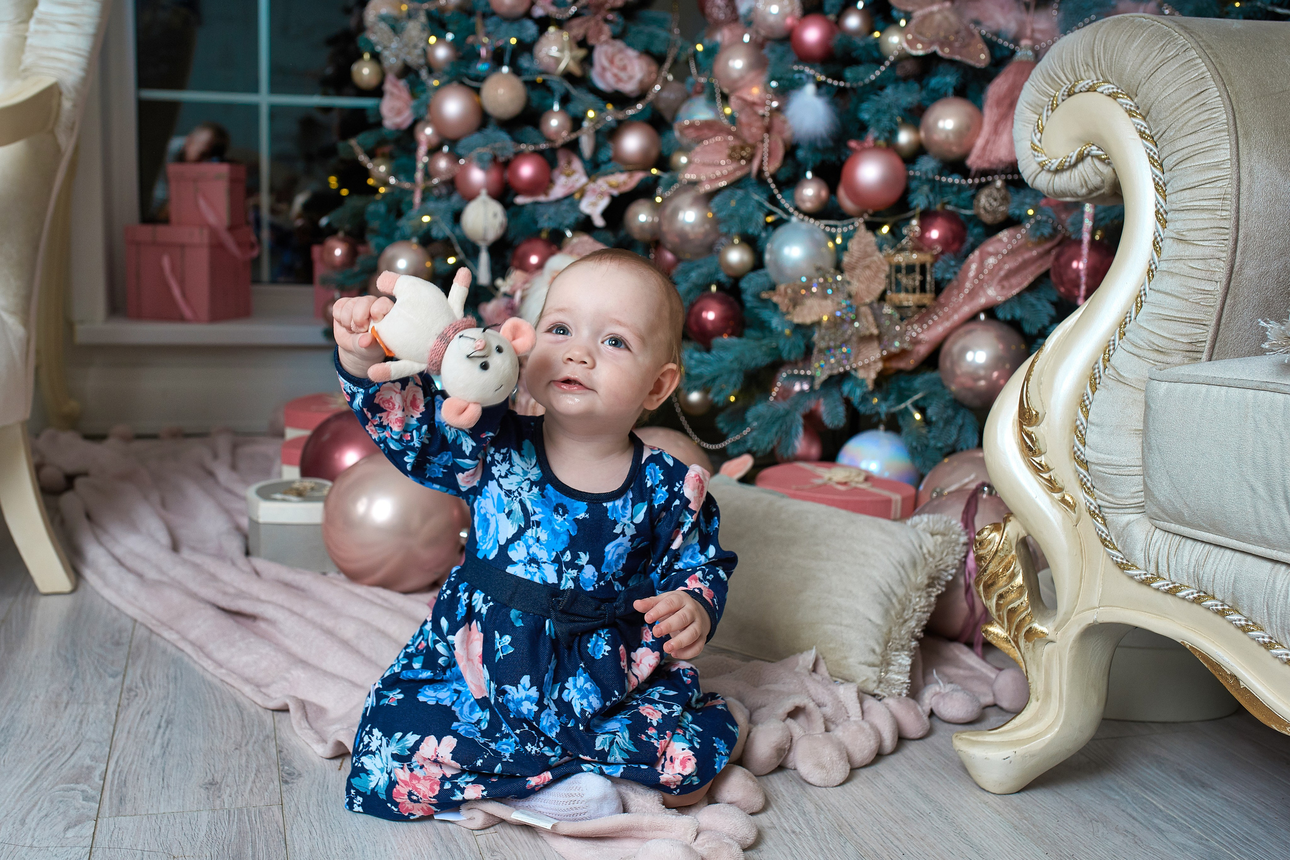 Новогодняя фотосъёмка в студии.