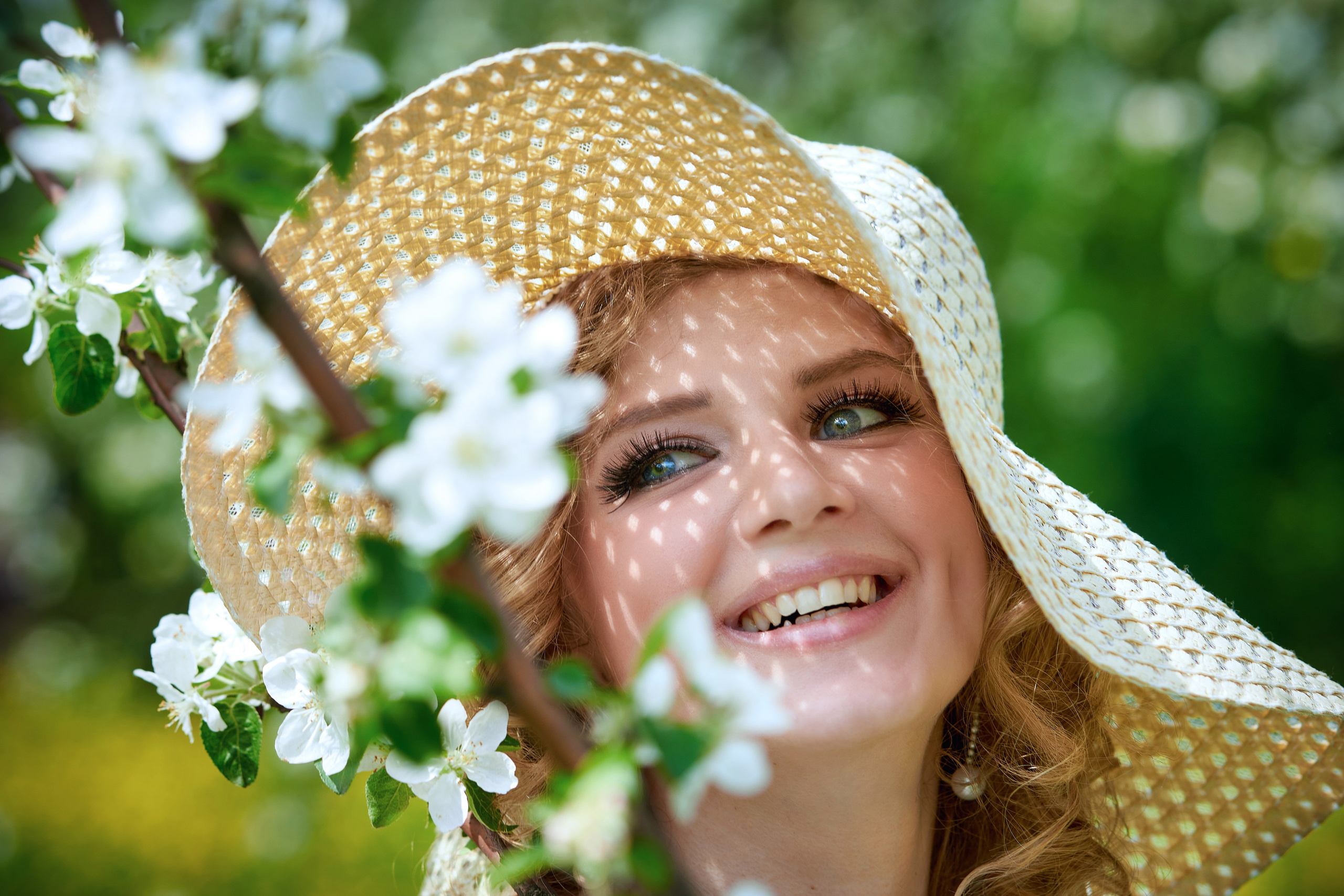 В Коломенском. Весна.