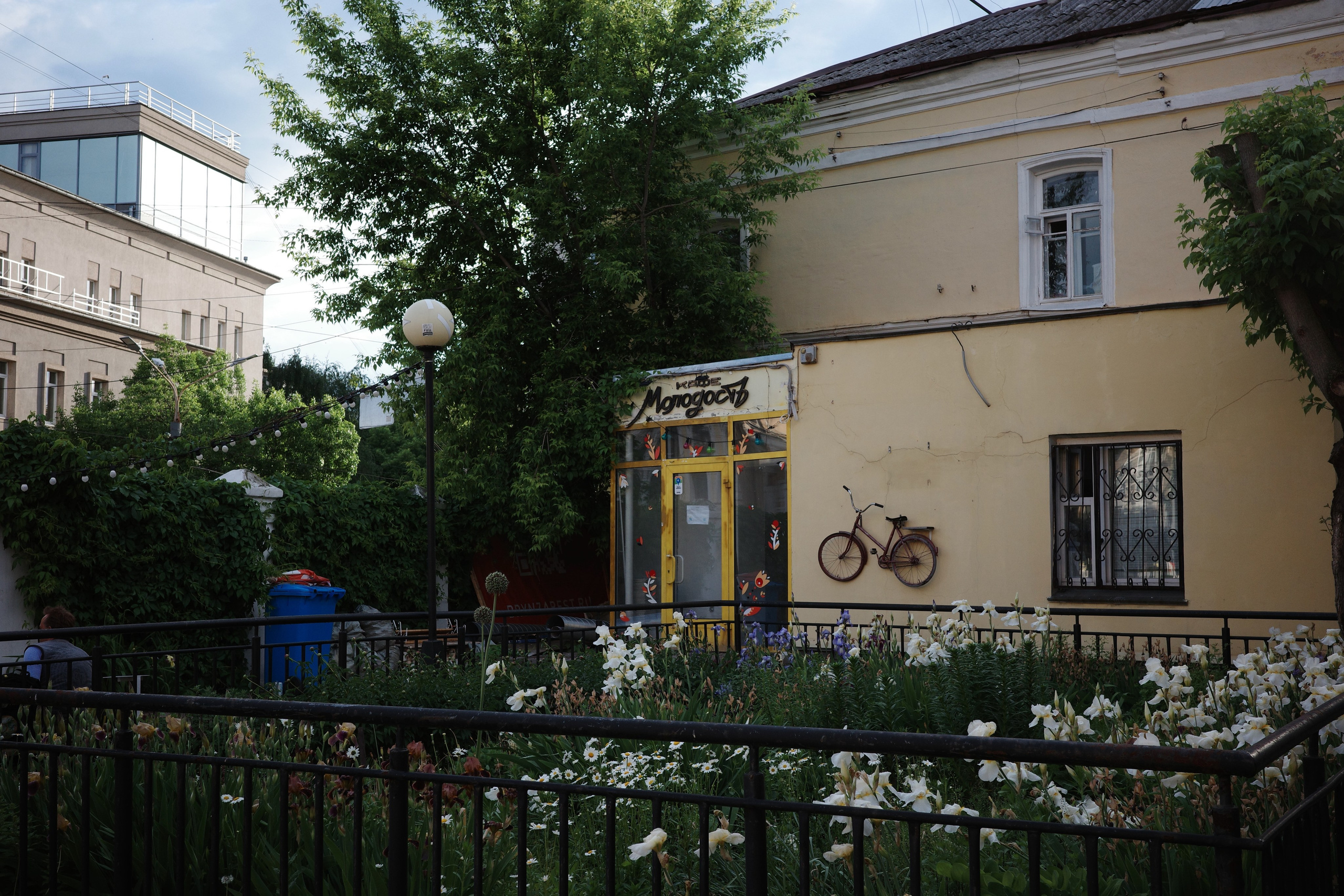 Фотопрогулки. Проект «Фотокладовка»: блог уличной фотографии в формате street photo