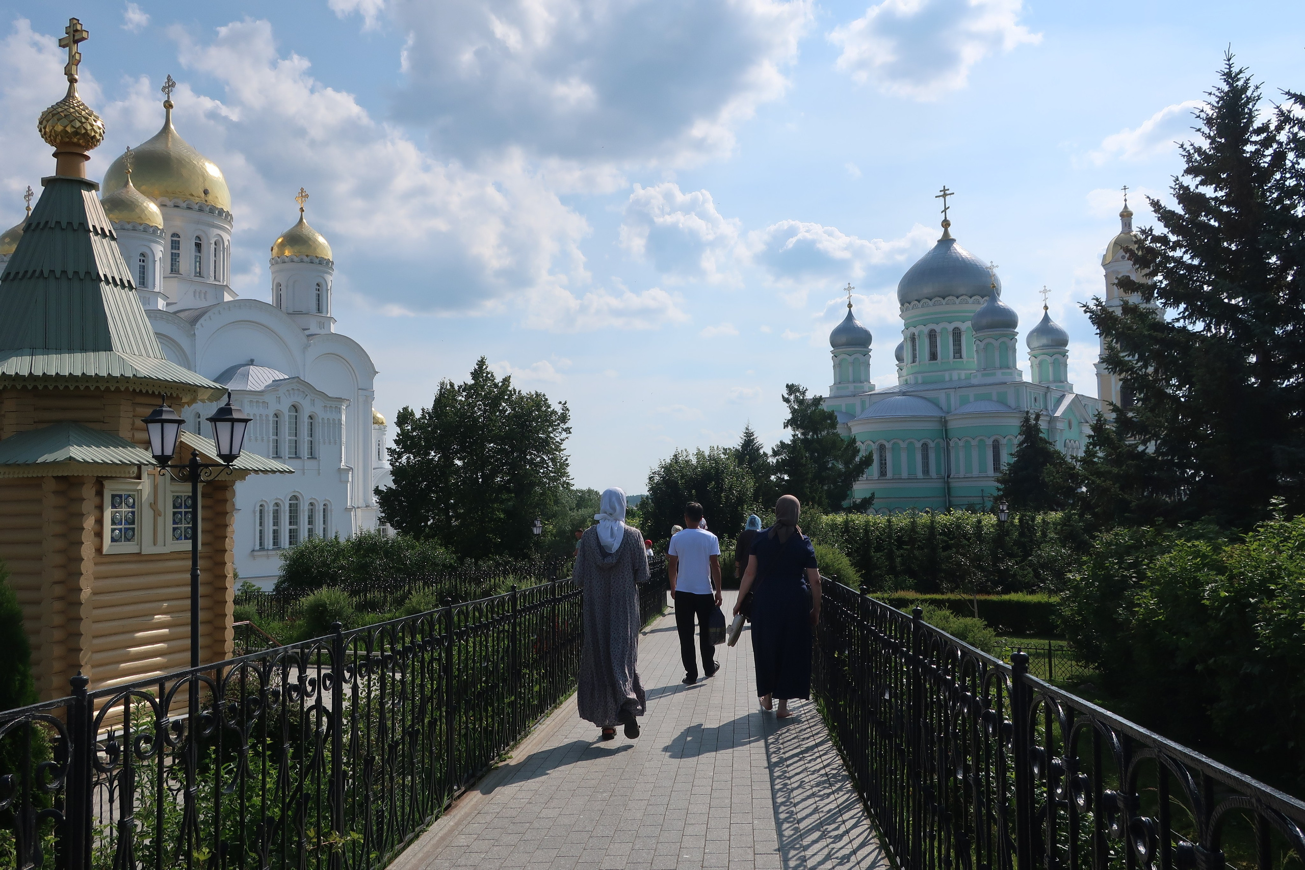 Фотопрогулки. Проект «Фотокладовка»: блог уличной фотографии в формате street photo