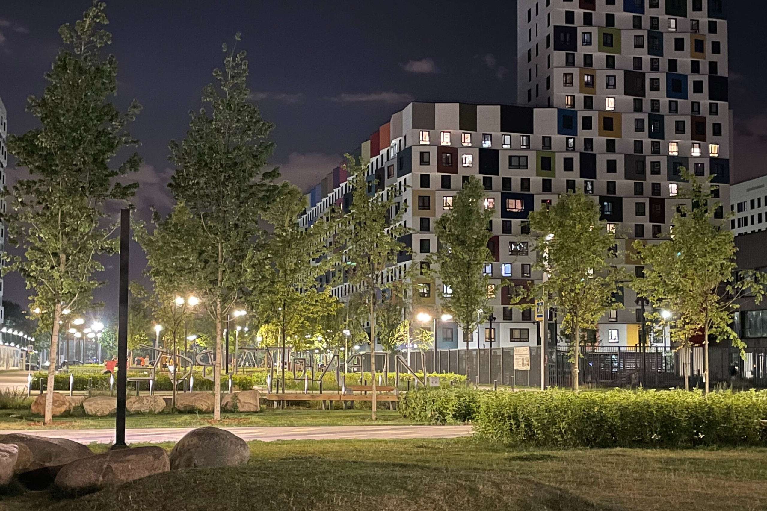 Фотопрогулки. Проект «Фотокладовка»: блог уличной фотографии в формате street photo