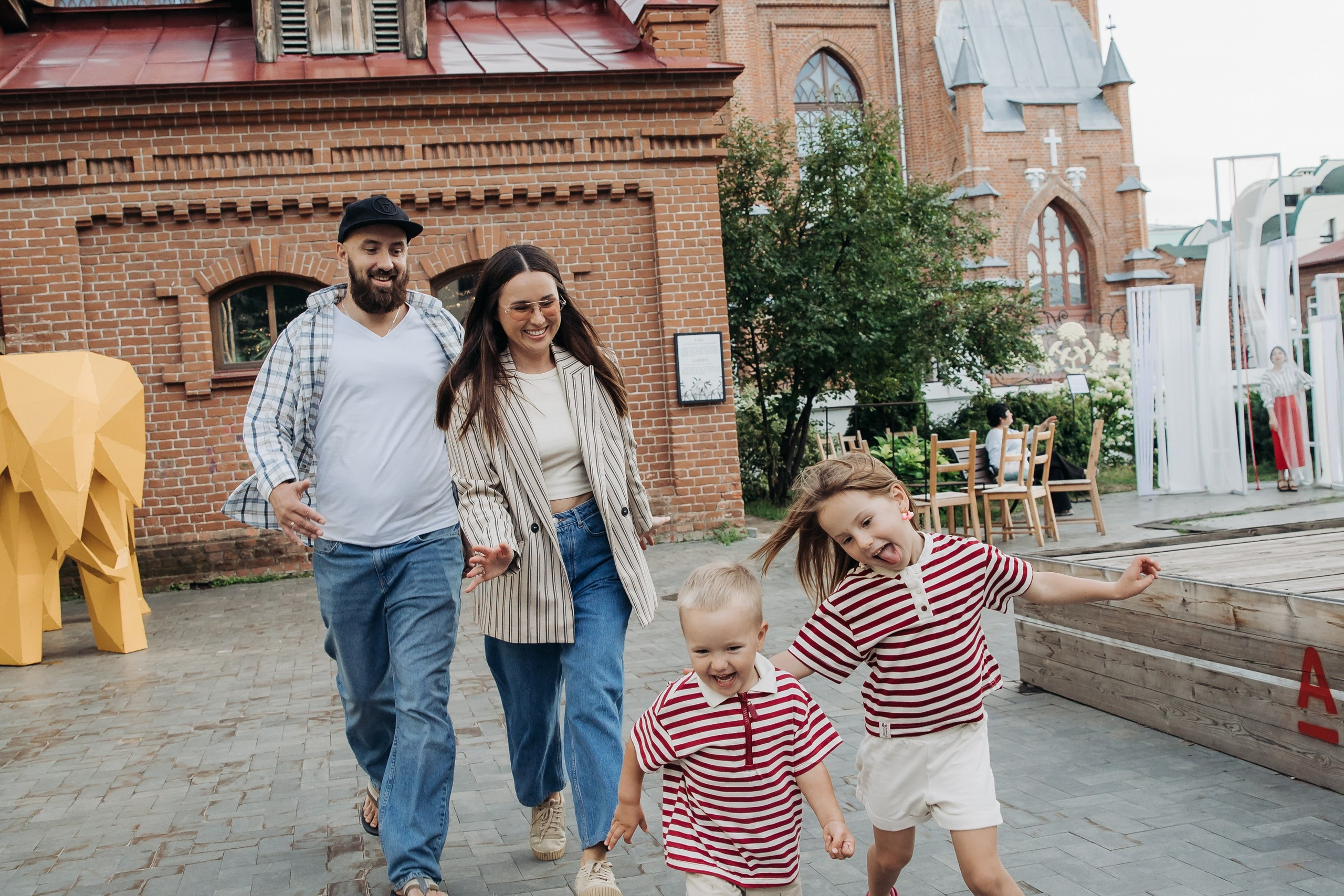 Лёша Полина Тая Ваня