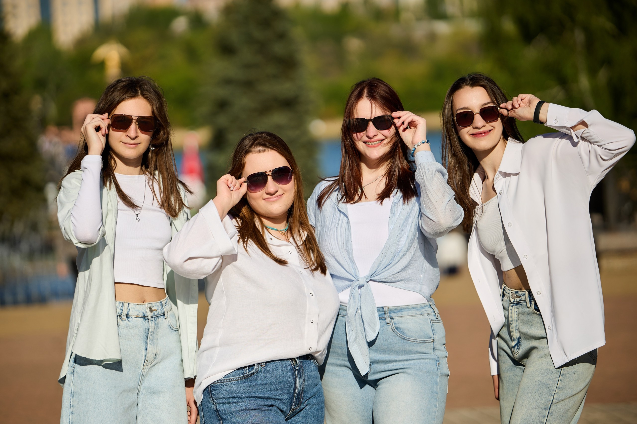 ШКОЛЬНИКИ. ПАРК ЩЕРБАКОВА