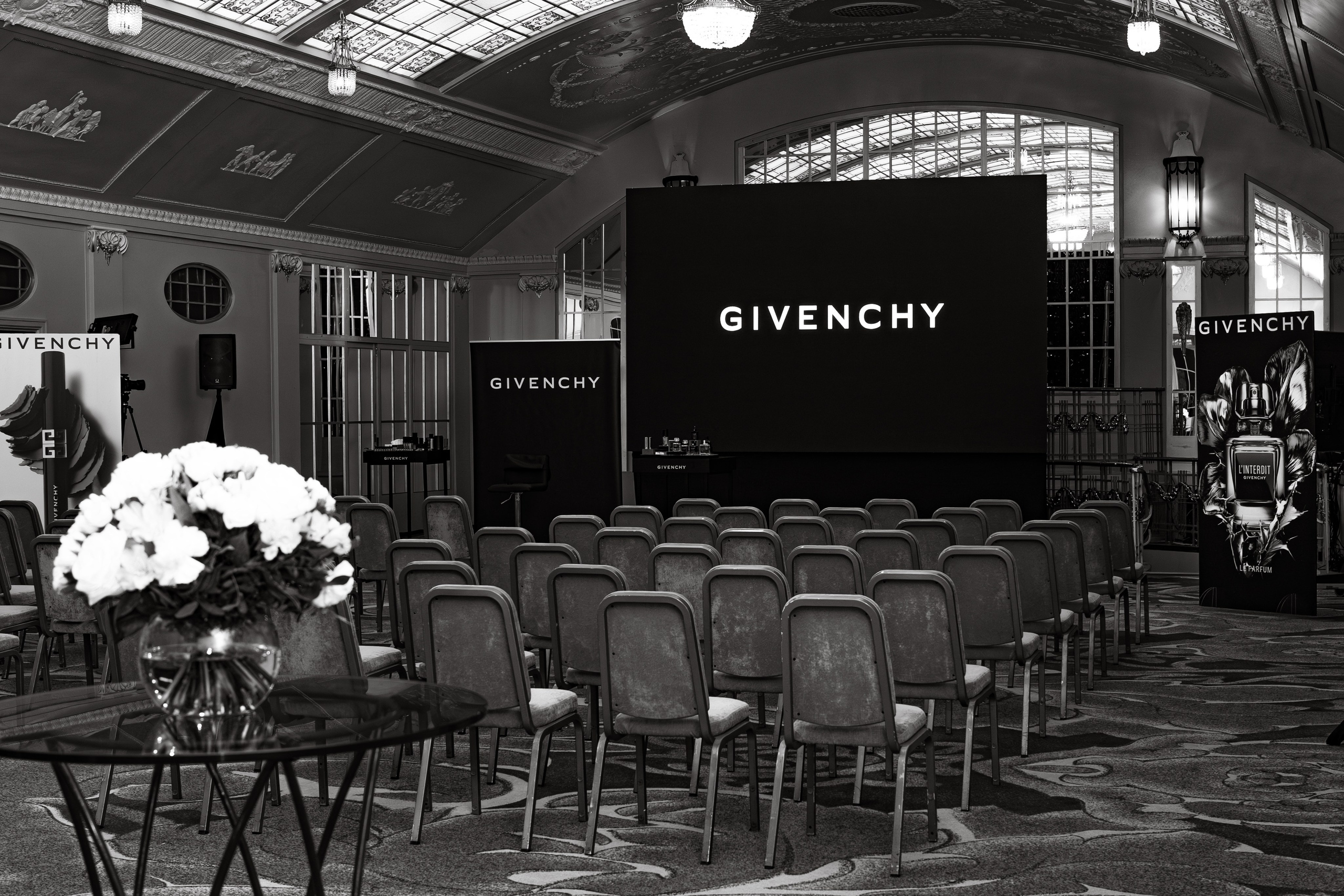 Светская хроника