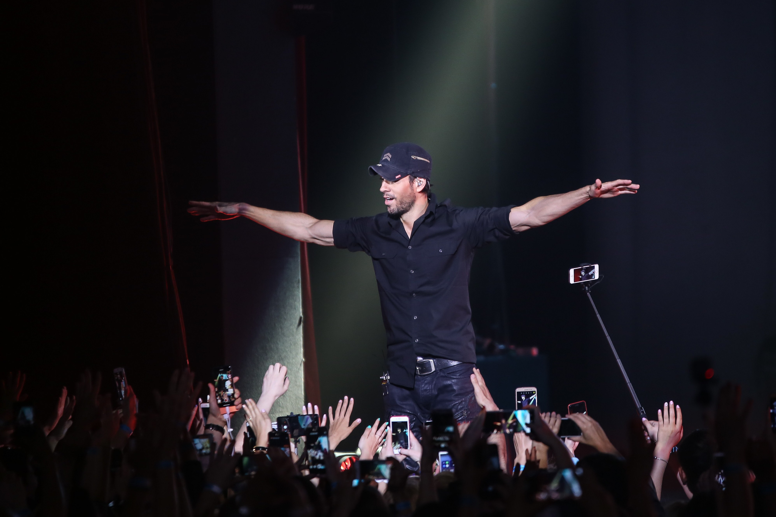 Энрике Иглесиас