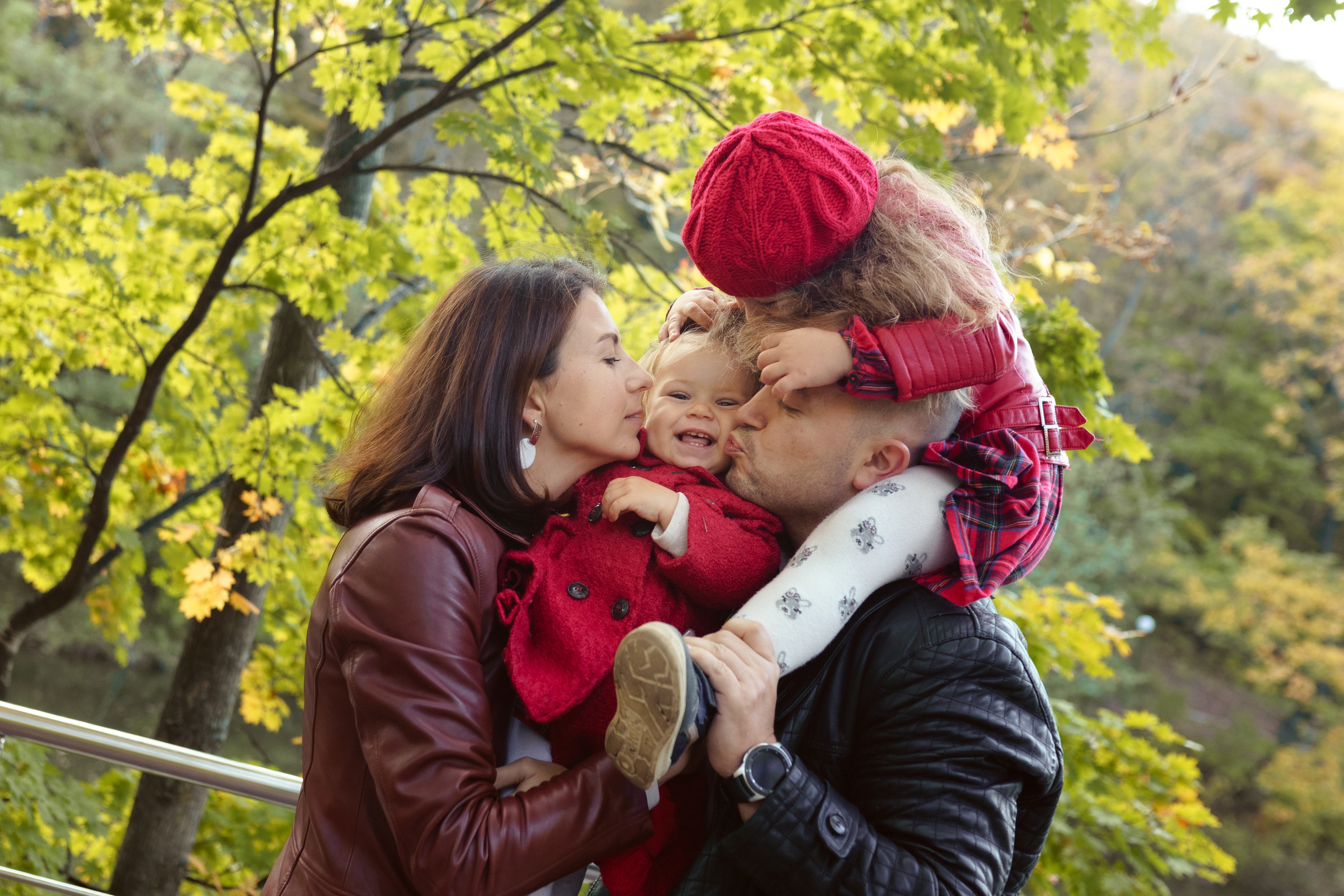 Анютка, Женя, Поля и Яночка