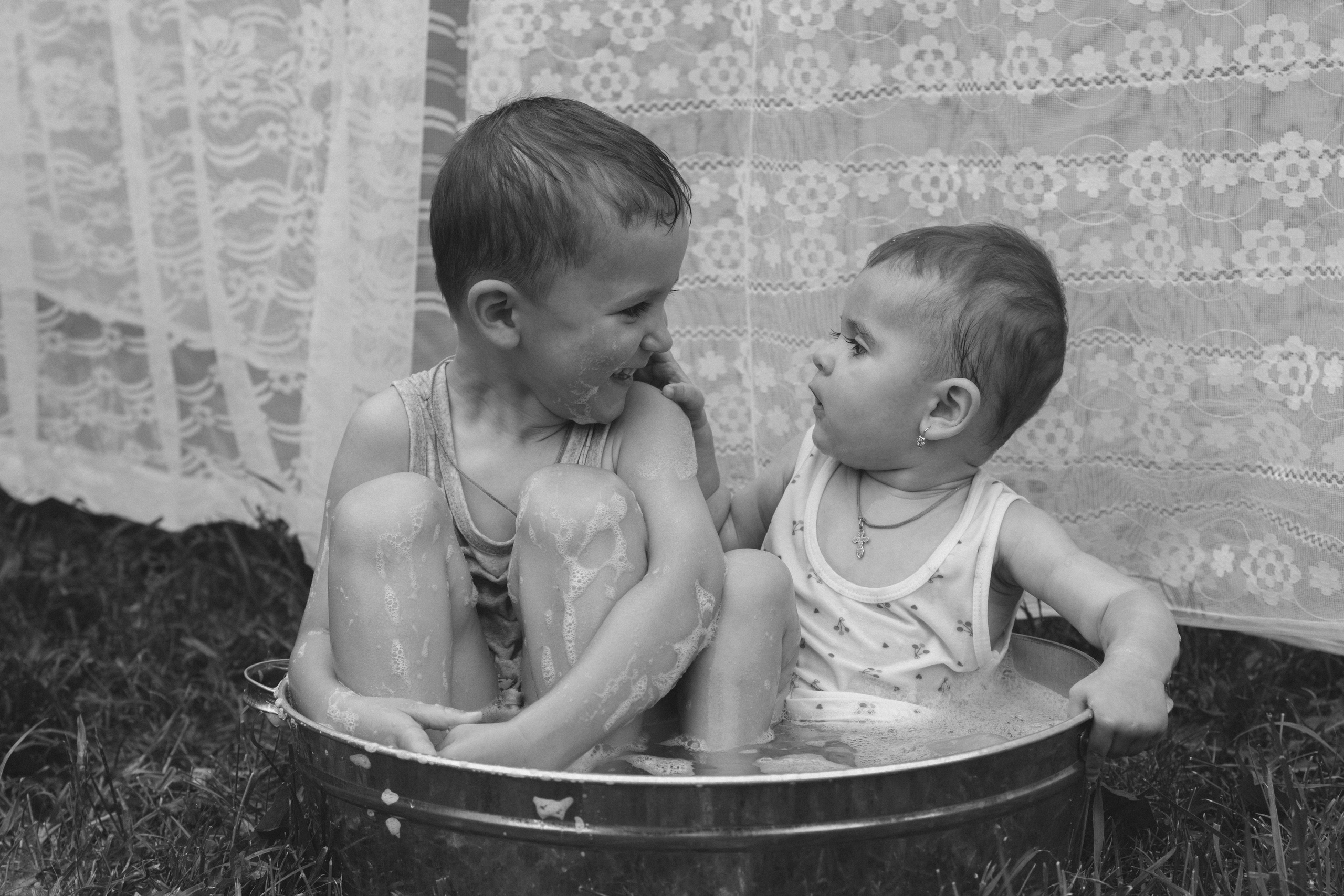 Брызги счастья и смеха