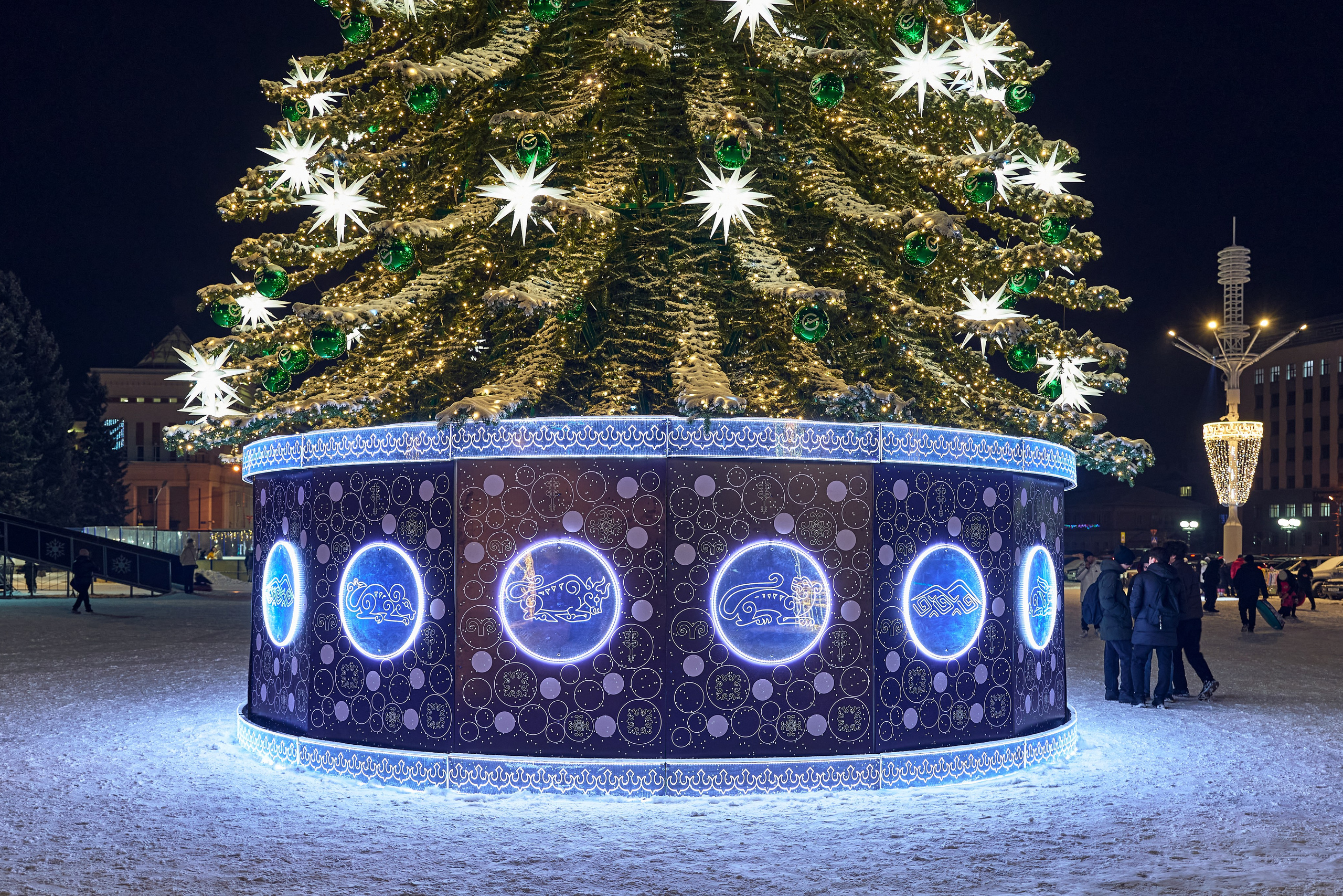 Новогодние украшения