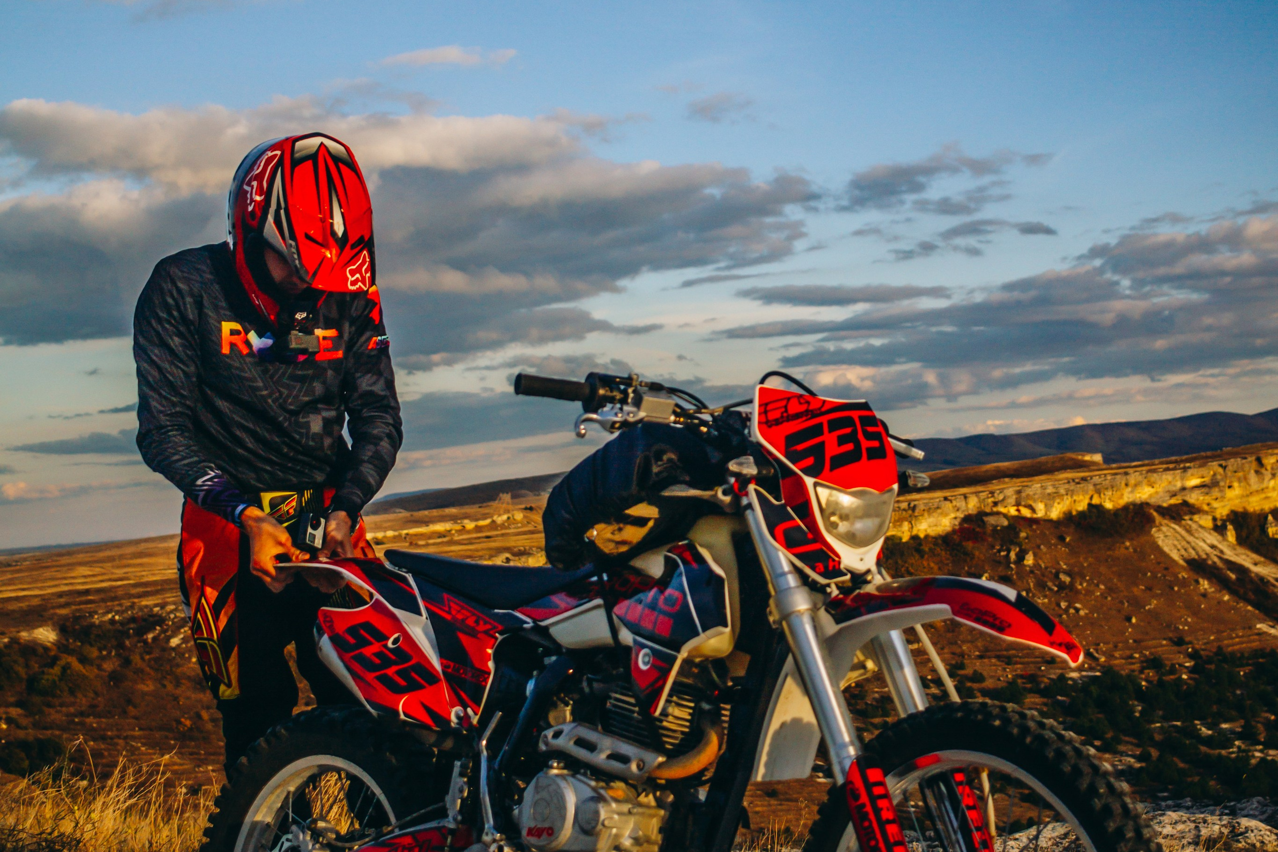 MOTOBASE. Фотограф в Крыму Григорий