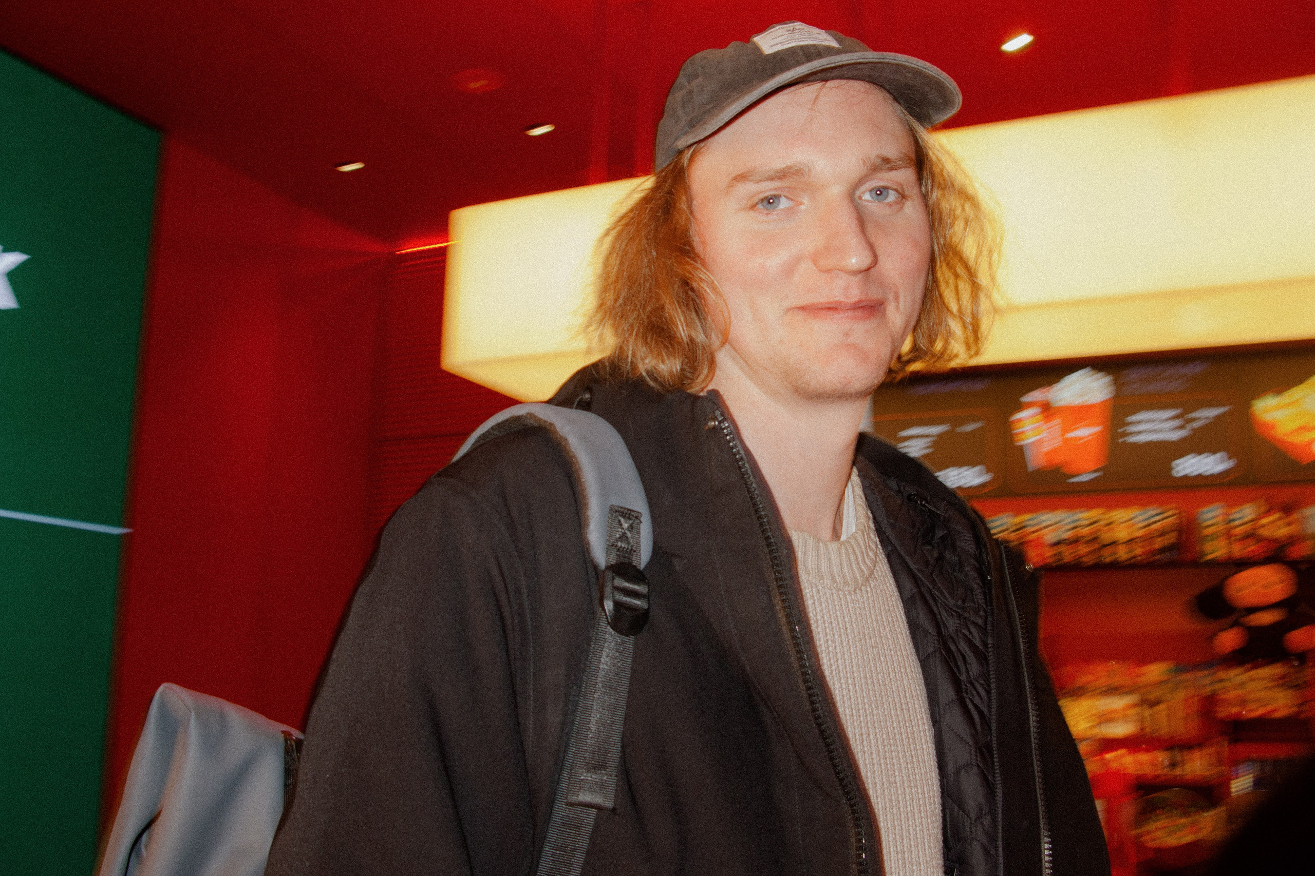 Jan. Фотограф Миланазавр