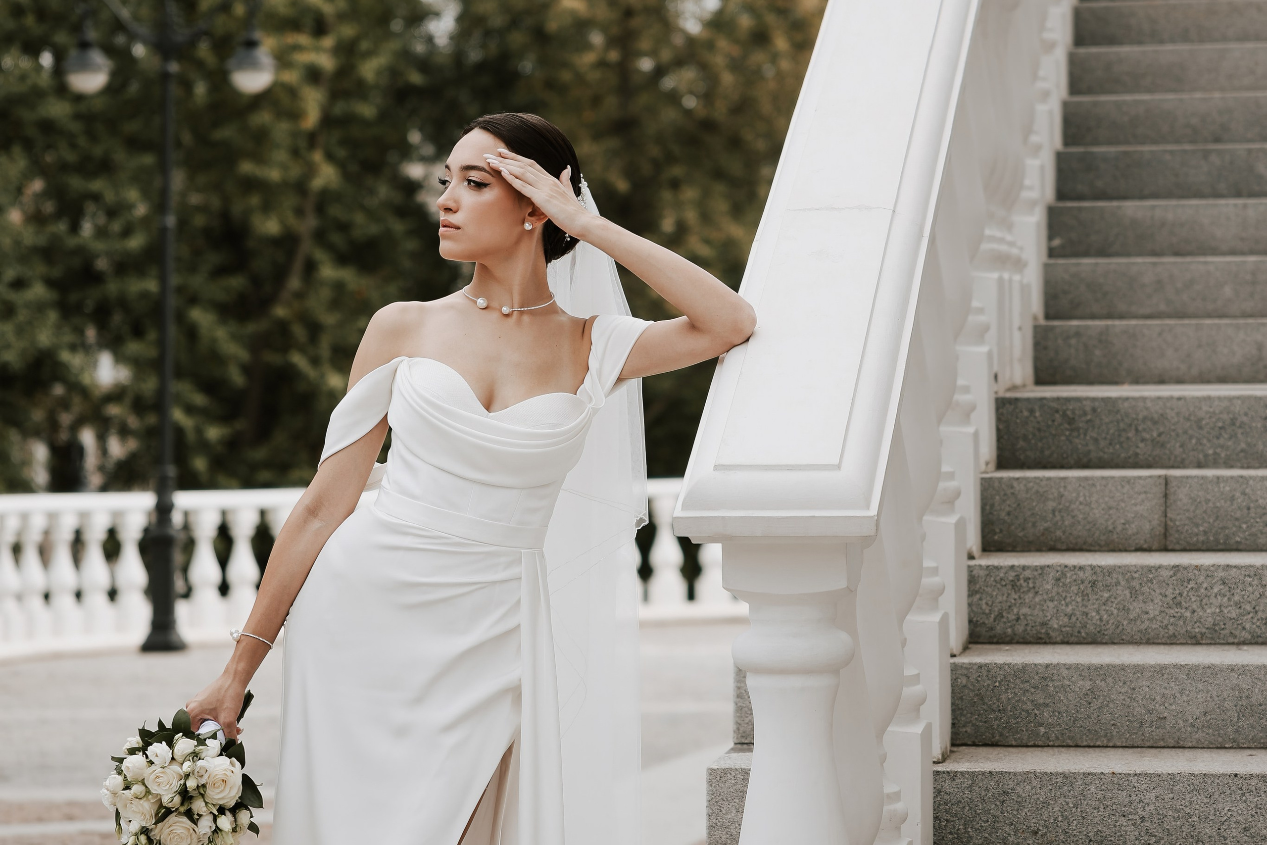 Топ платьев на свадьбу в 2026 году на невесту