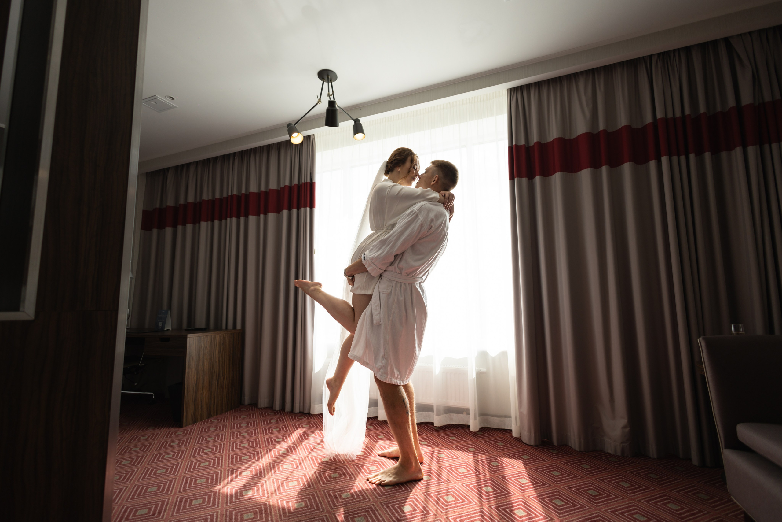 Свадебная фотосессия в отеле Radisson в Саранске