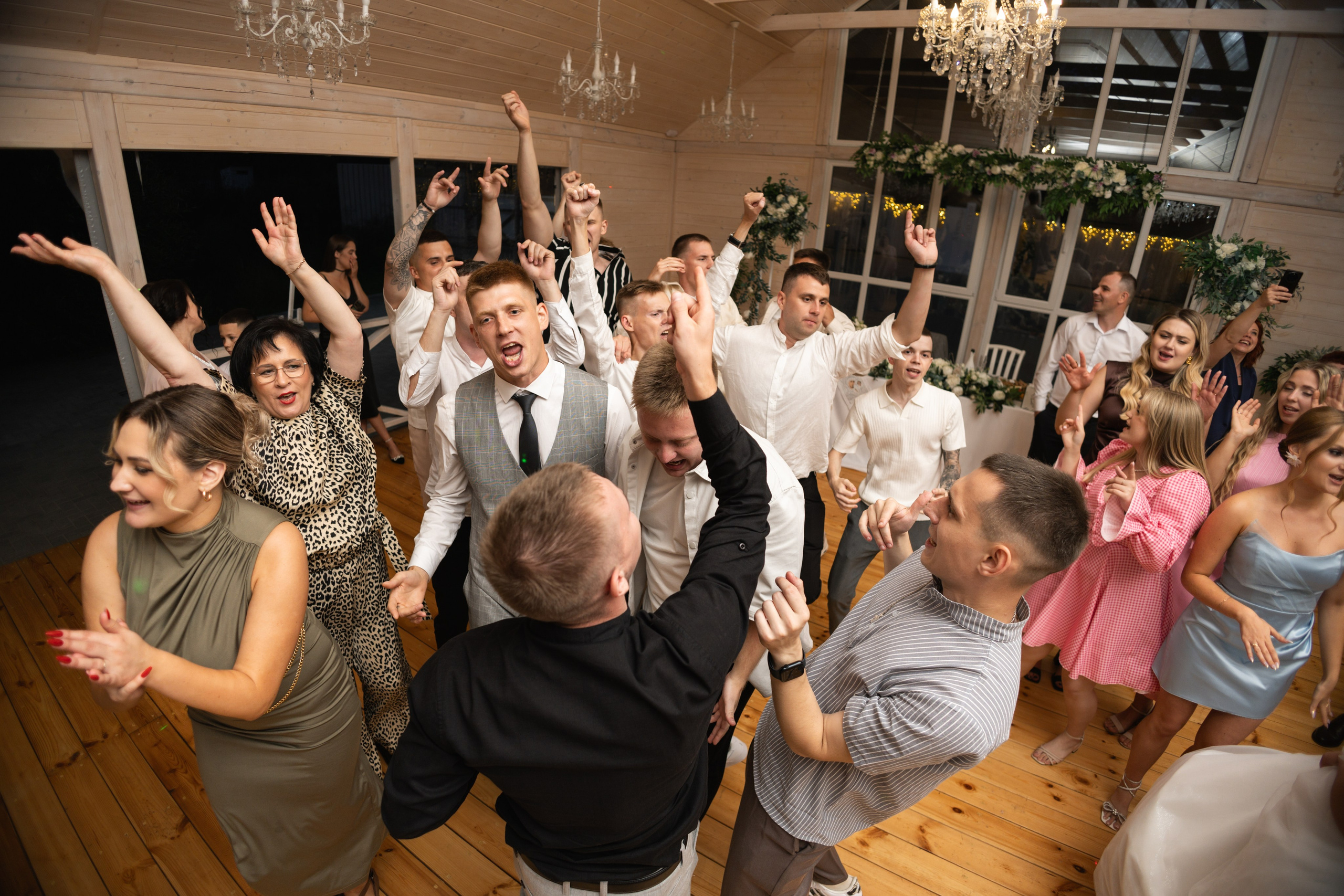 Забронировать банкетный зал на свадьбу в Саранске в 2026 году