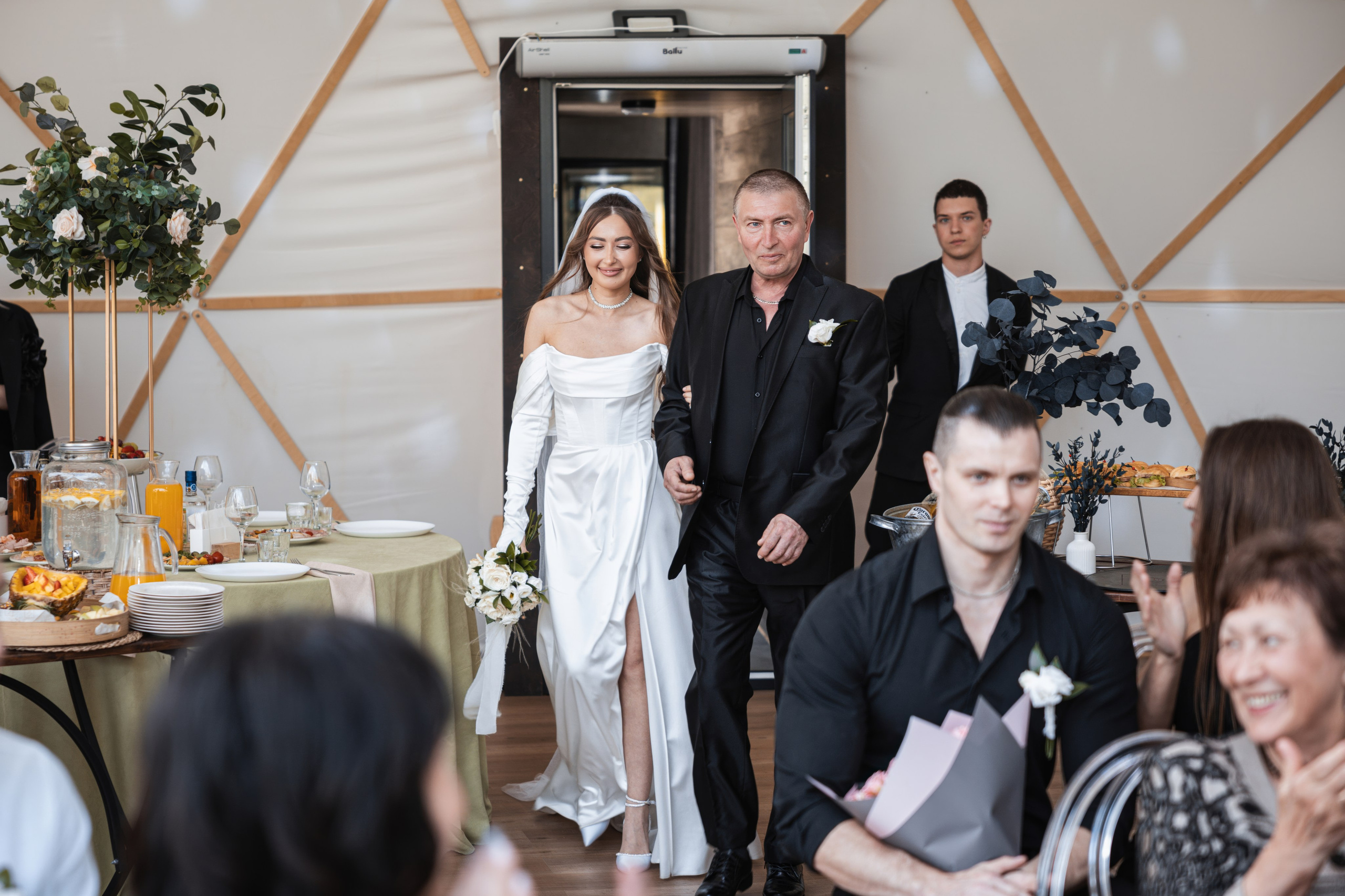 A & Y. Свадебный Фотограф и Видеограф — Всеволод Бобров