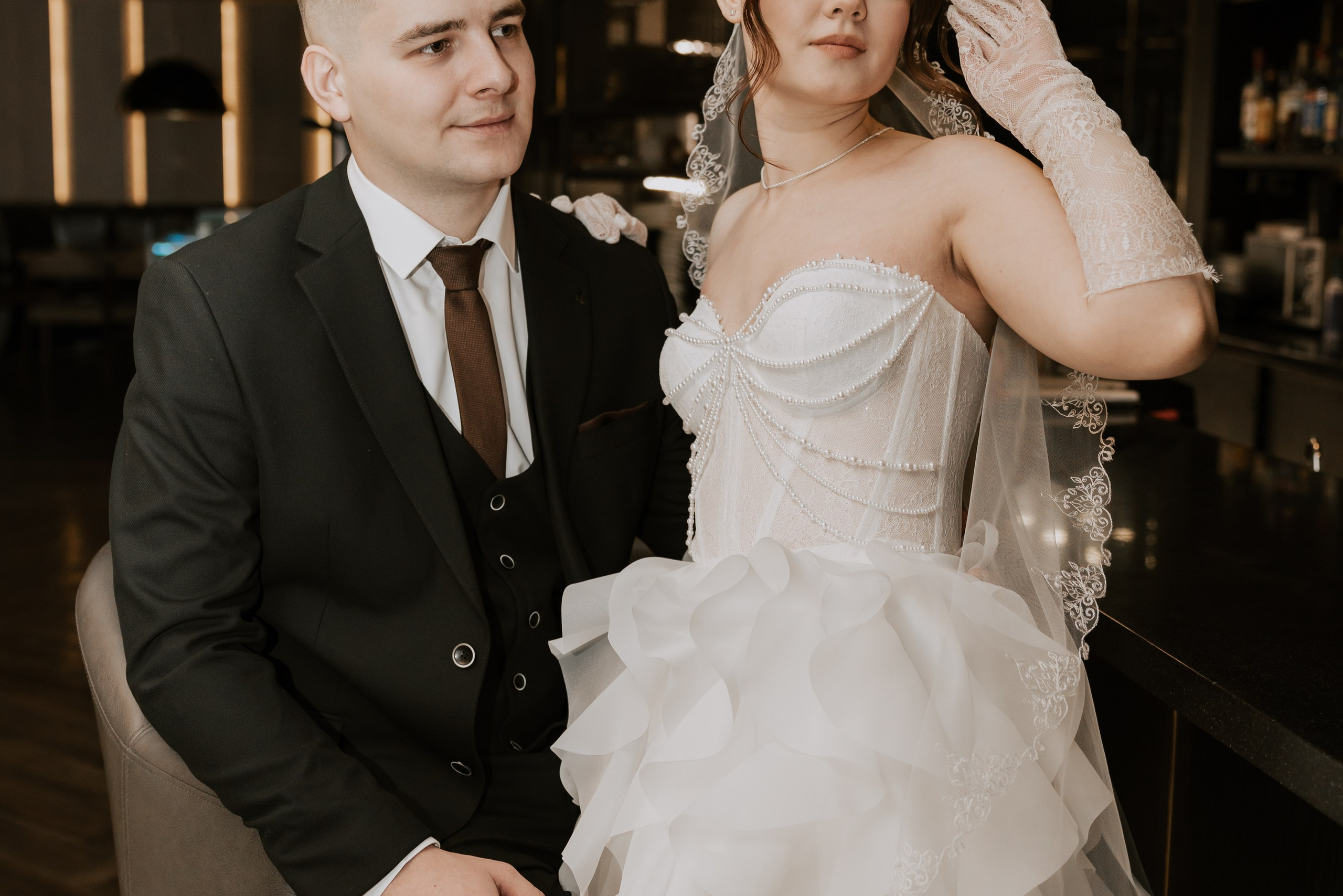 Свадебная фотосессия в Кошелев конгресс-холе в баре и ресторане Нерпа. Город Ульяновск