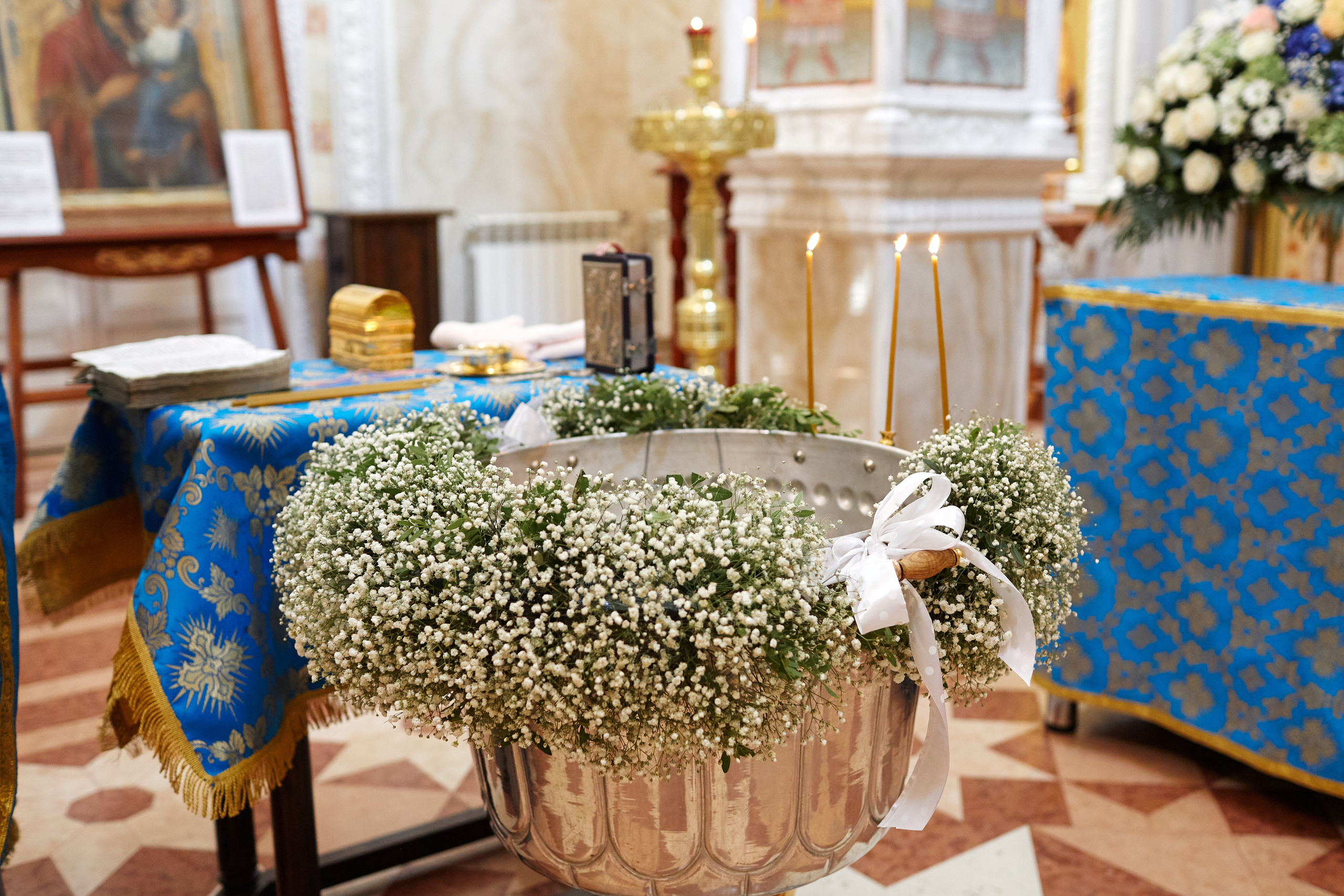 Фотосъёмка крещения в храме святителя Спиридона Тримифунтского