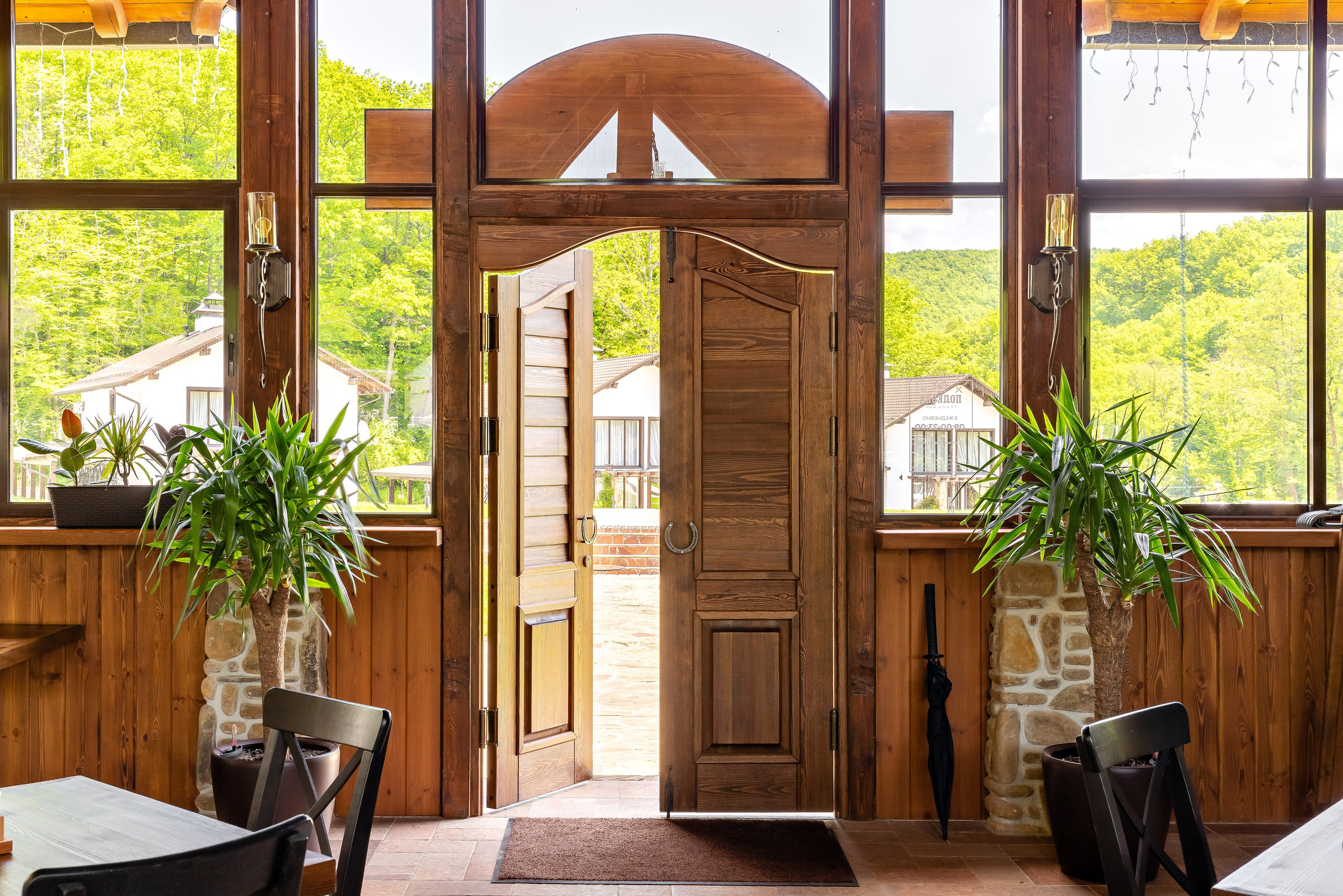 Парк-отель «Орлиное гнездо». Бар «Подкова». п. Горячий Ключ