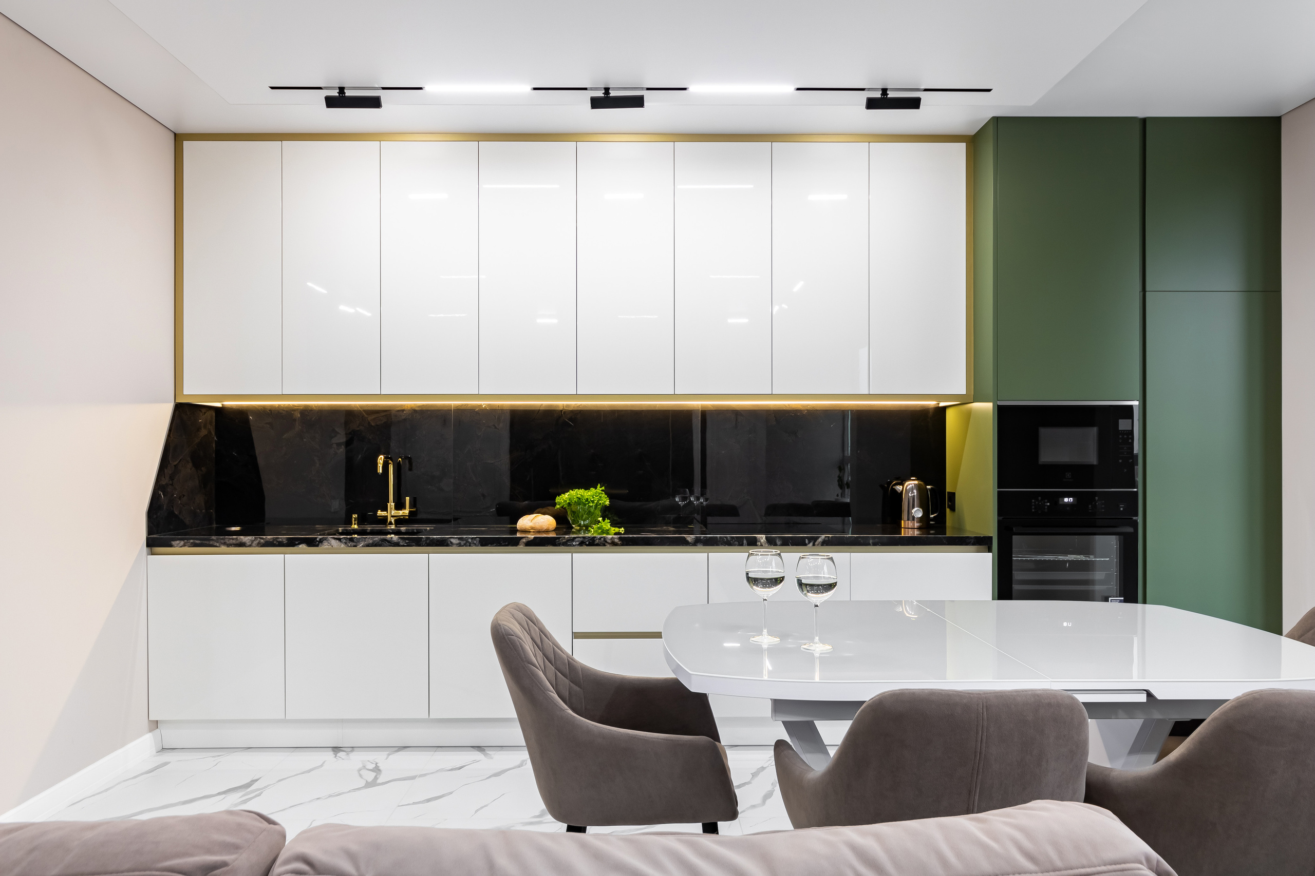 Эко Мебель. Кухня с зеленым акцентом. г. Краснодар