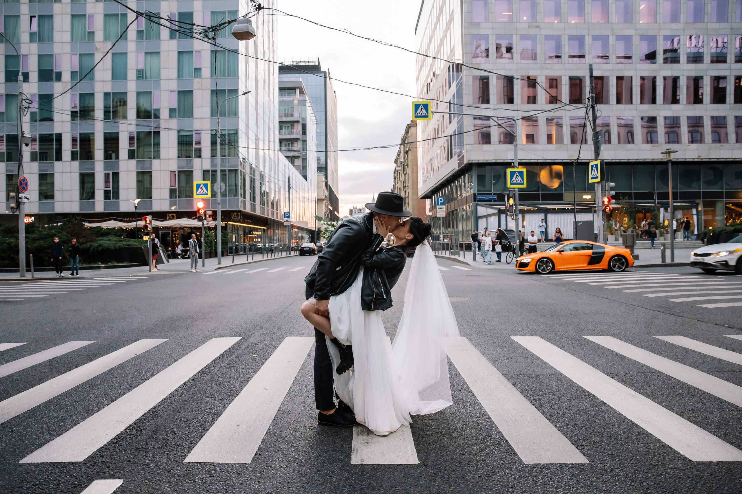 DASHA_ILYA (Moscow never sleeps)