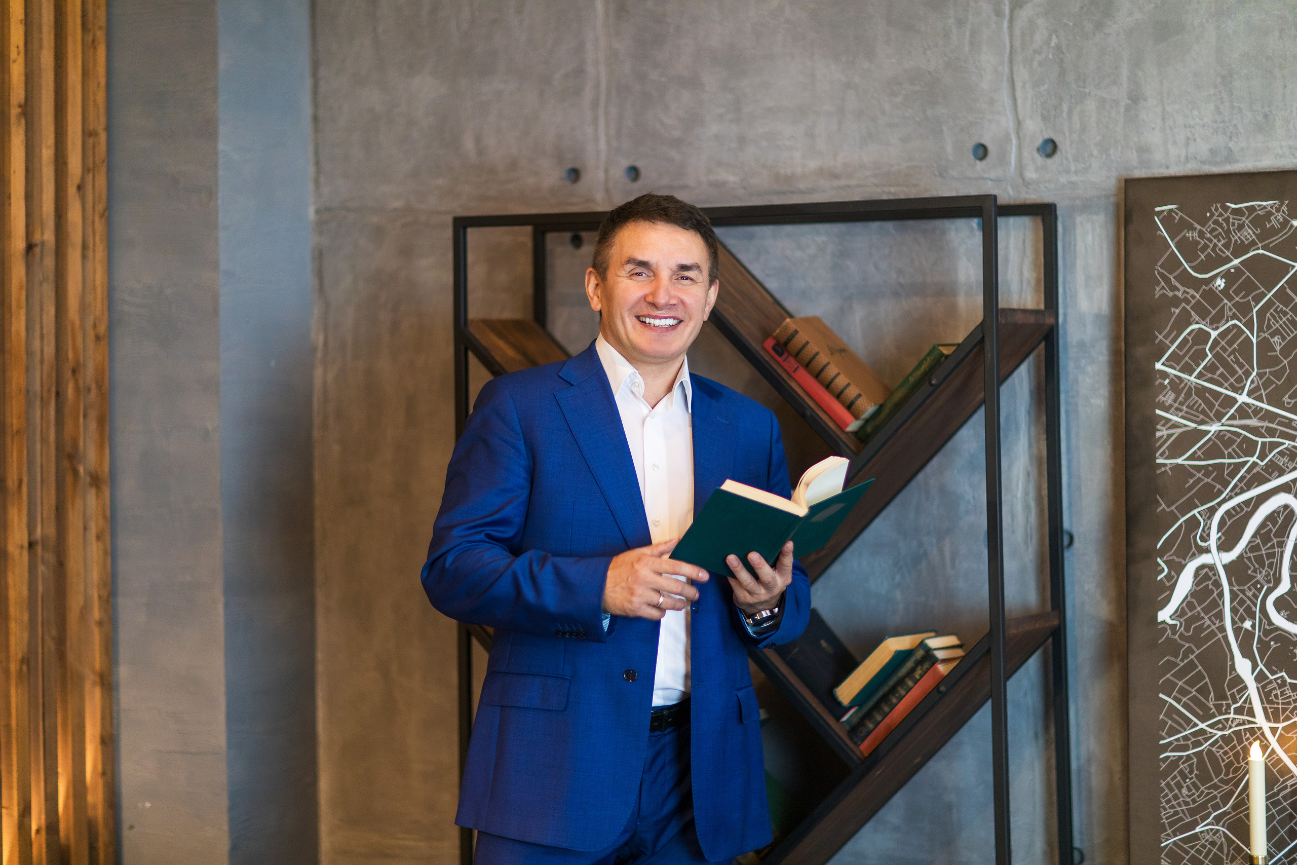 Руководителя бизнеса Александр