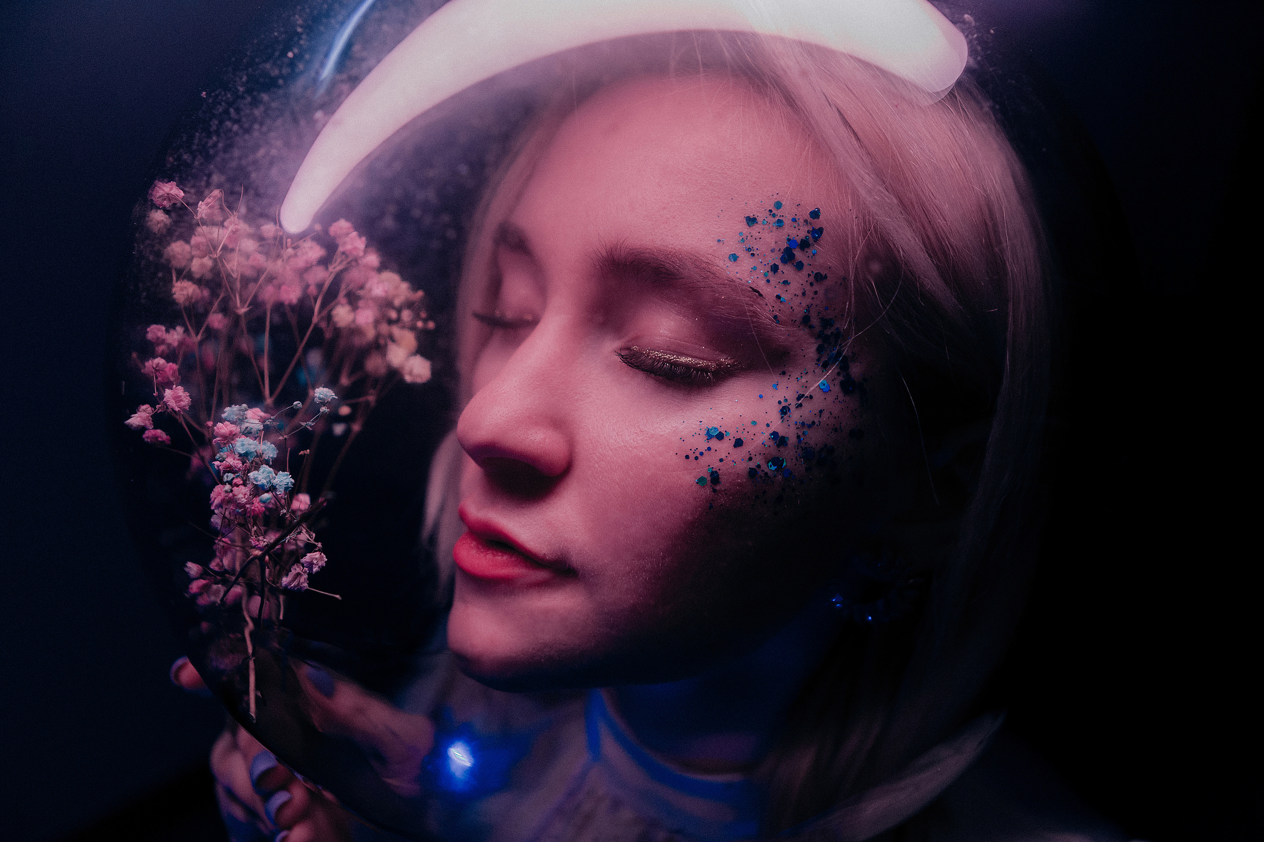 Что-то на космичеком