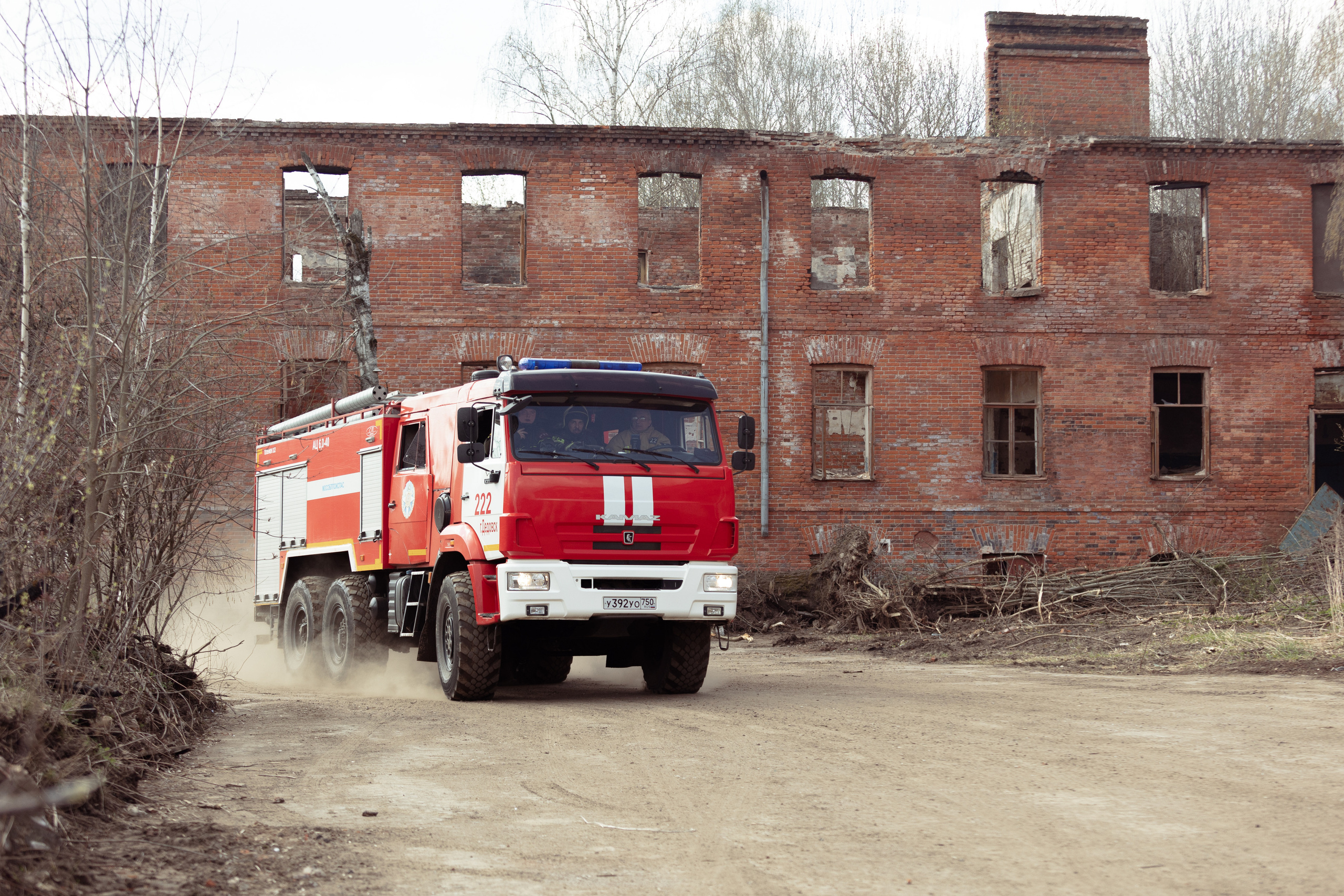 Учения пожарных и спасателей