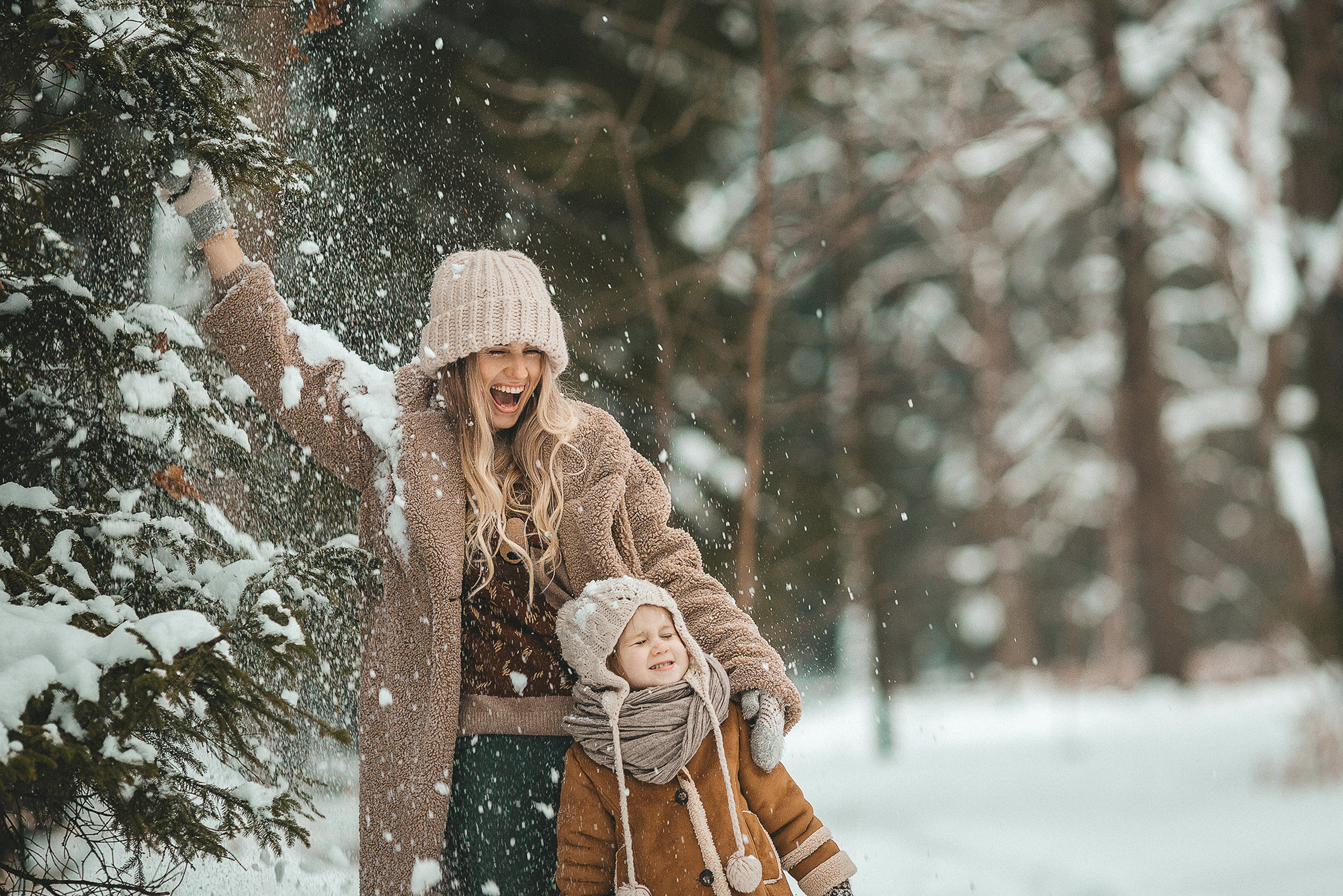 Таня и Тоня в Ботаническом саду
