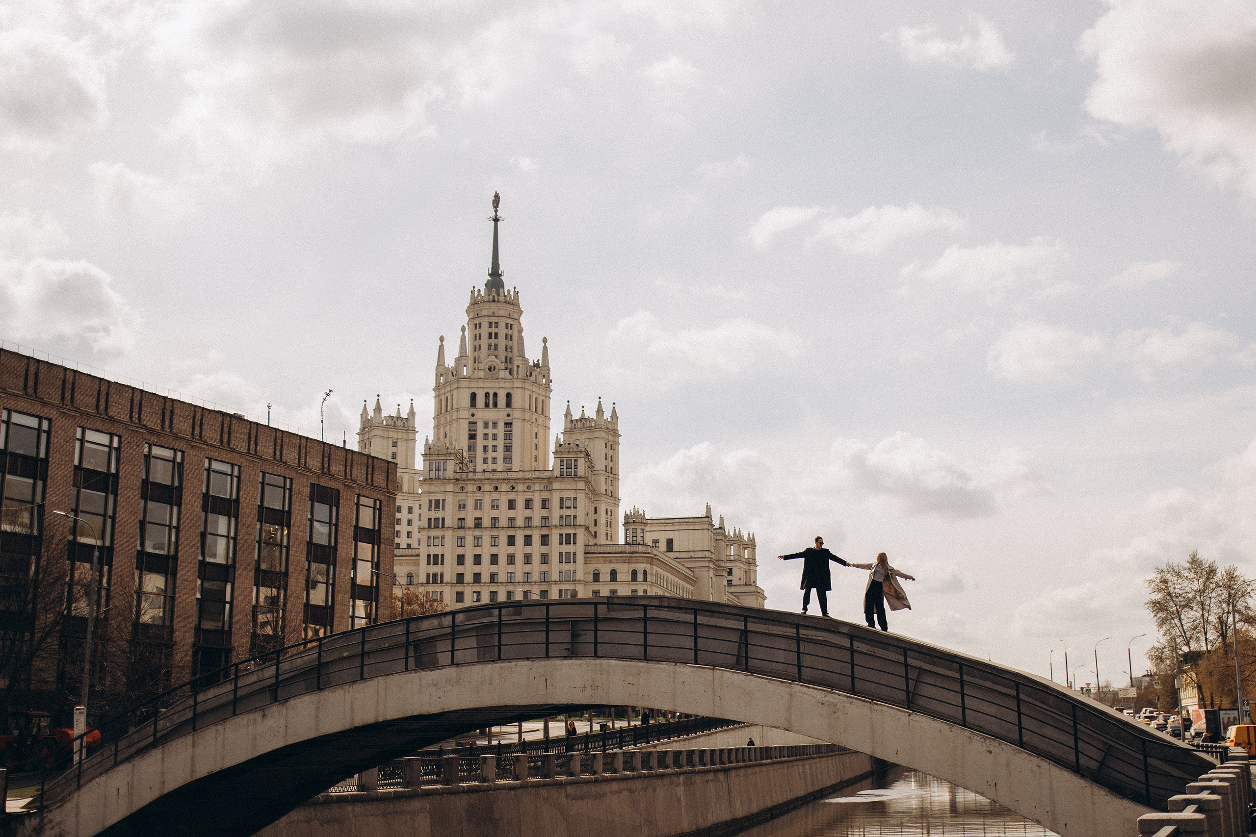 Даша и Влад, прогулка по Москве