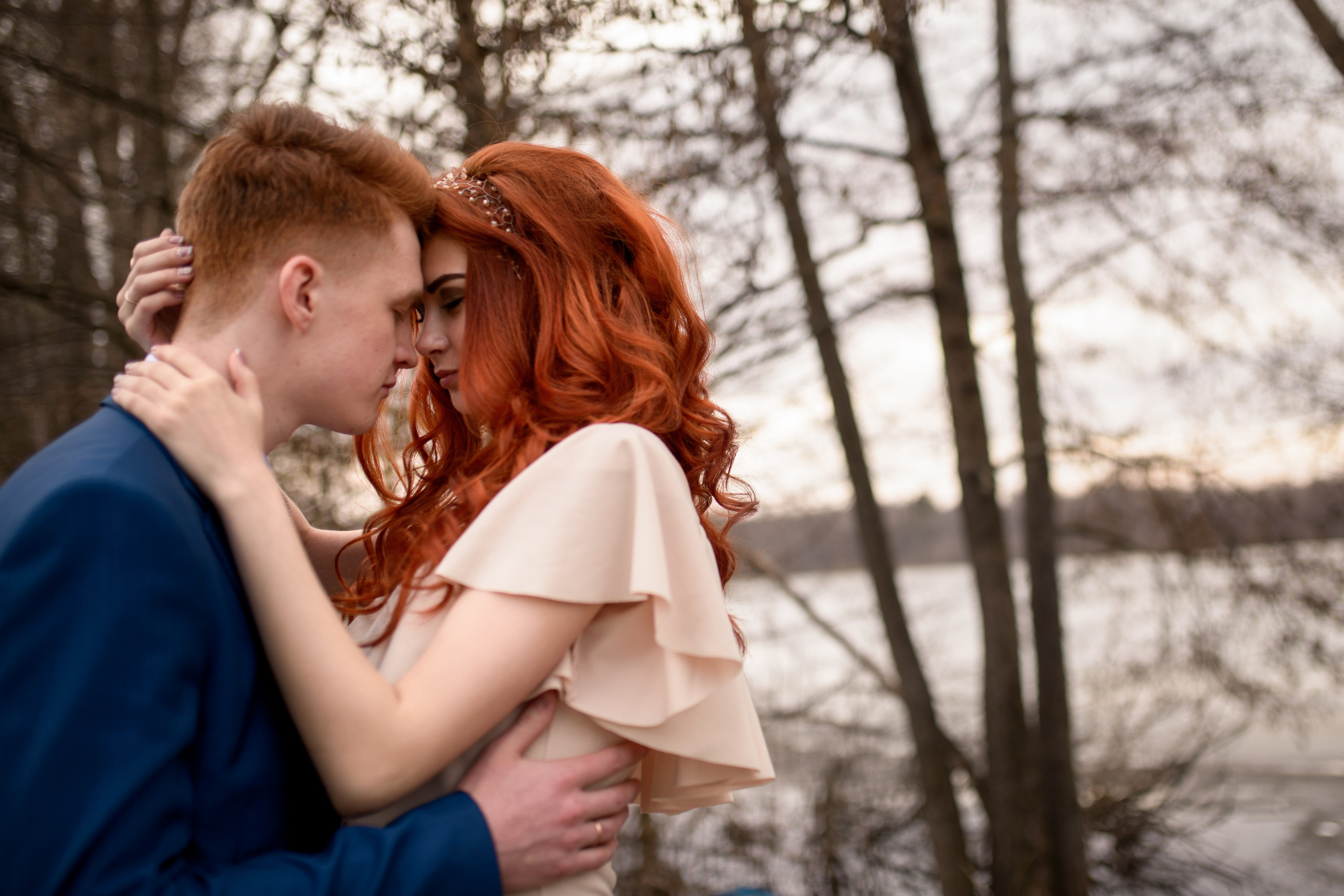 Фотосессия Love Story в Казани — стильные и эмоциональные фотосъёмки для влюблённых. Профессиональная кадры в лучших локациях Казани: улицы города, природа и студии. Живые эмоции, красивые кадры и настоящая атмосфера любви. Фотограф Садег Азарми. Тел. +79172284430