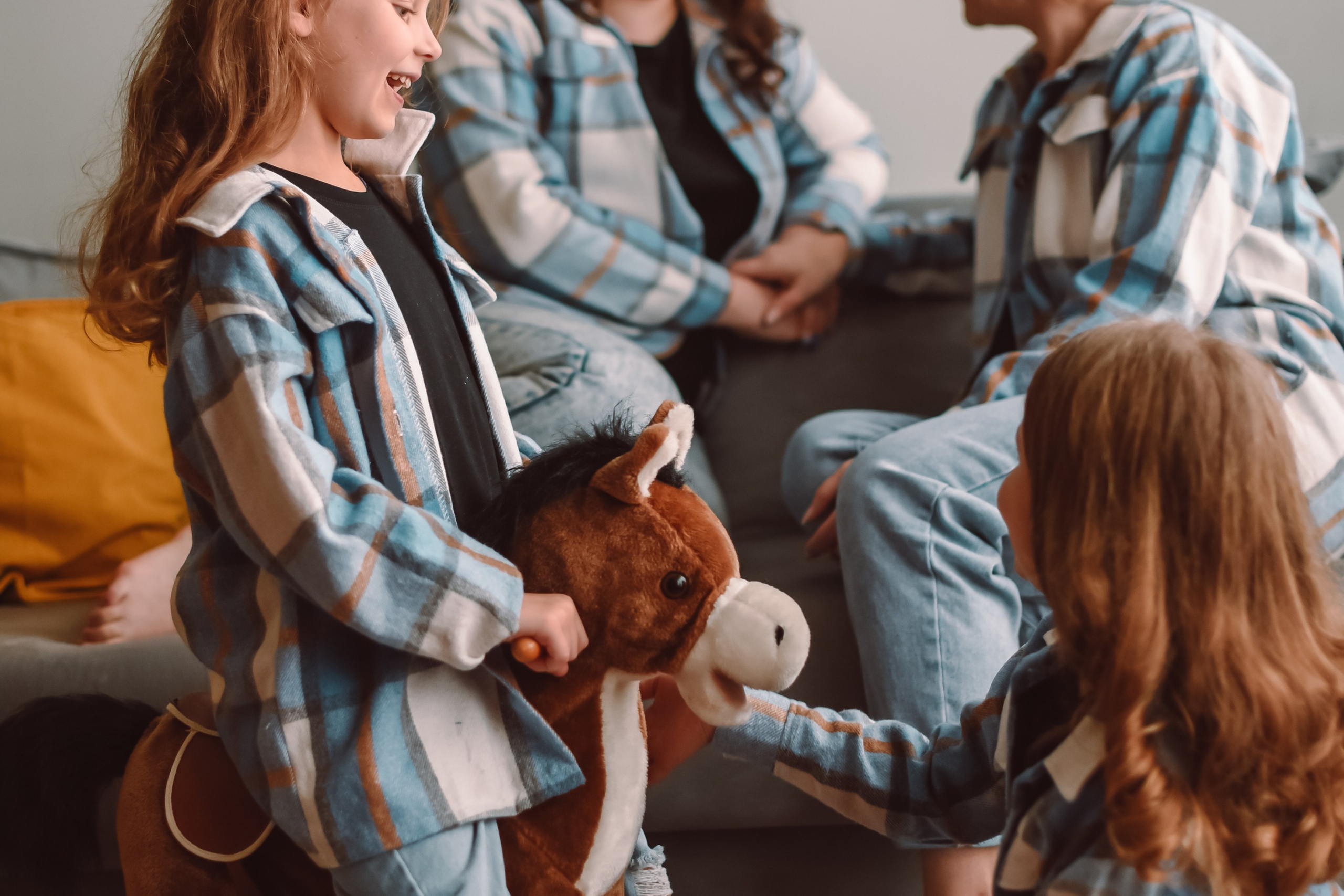 Мама с дочерьми