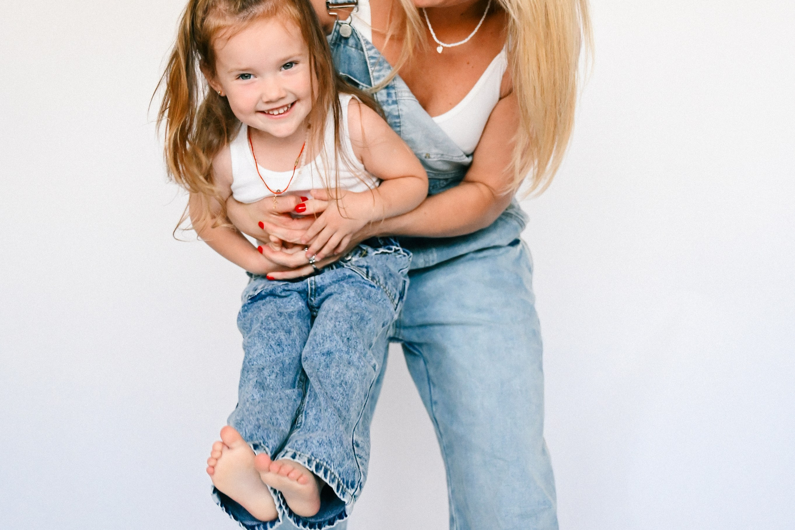 Мама с дочкой