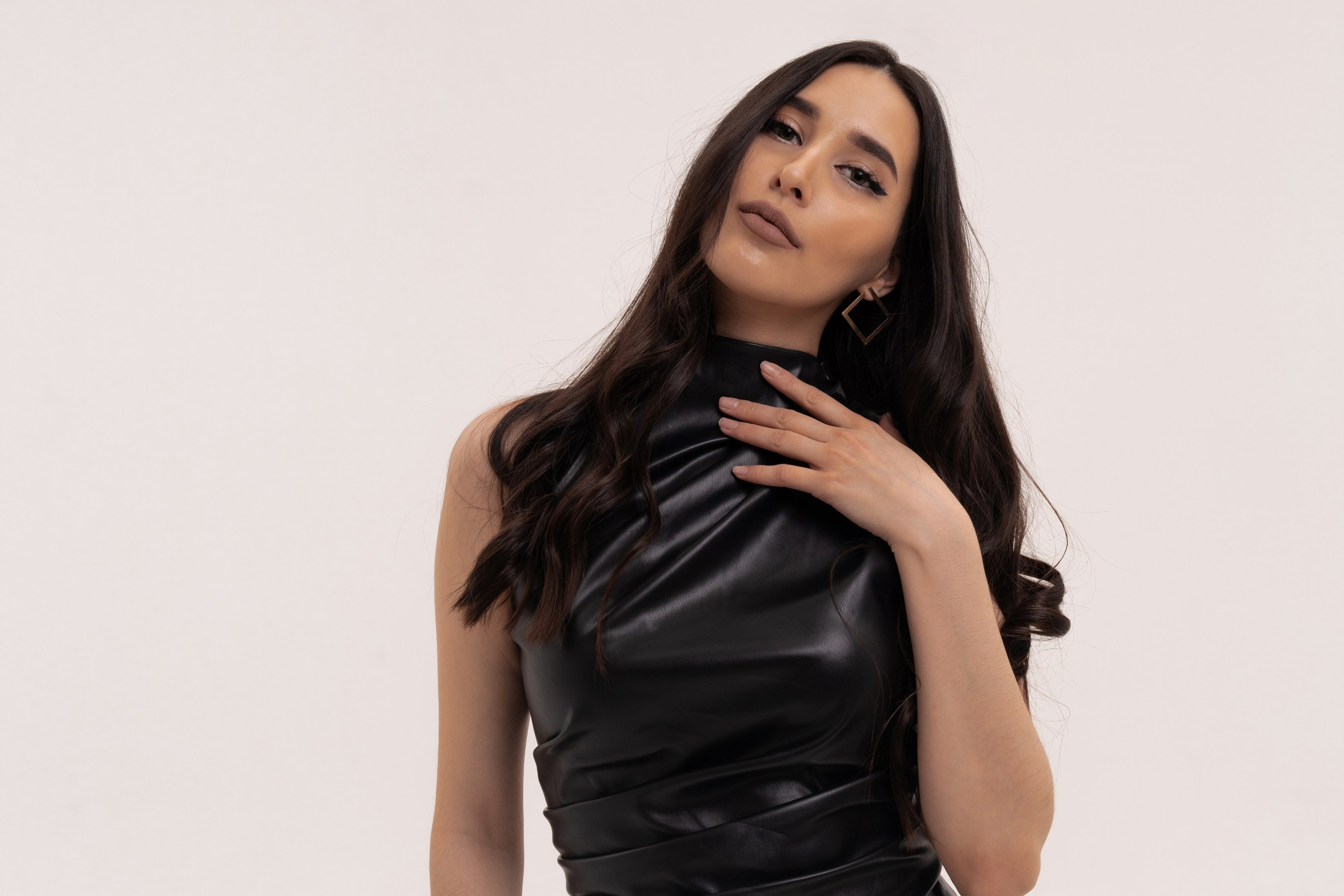 Модель Алина