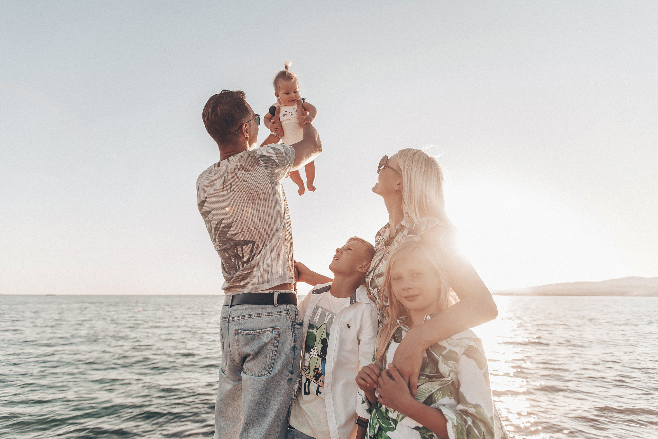 Морская семейная фотосессия