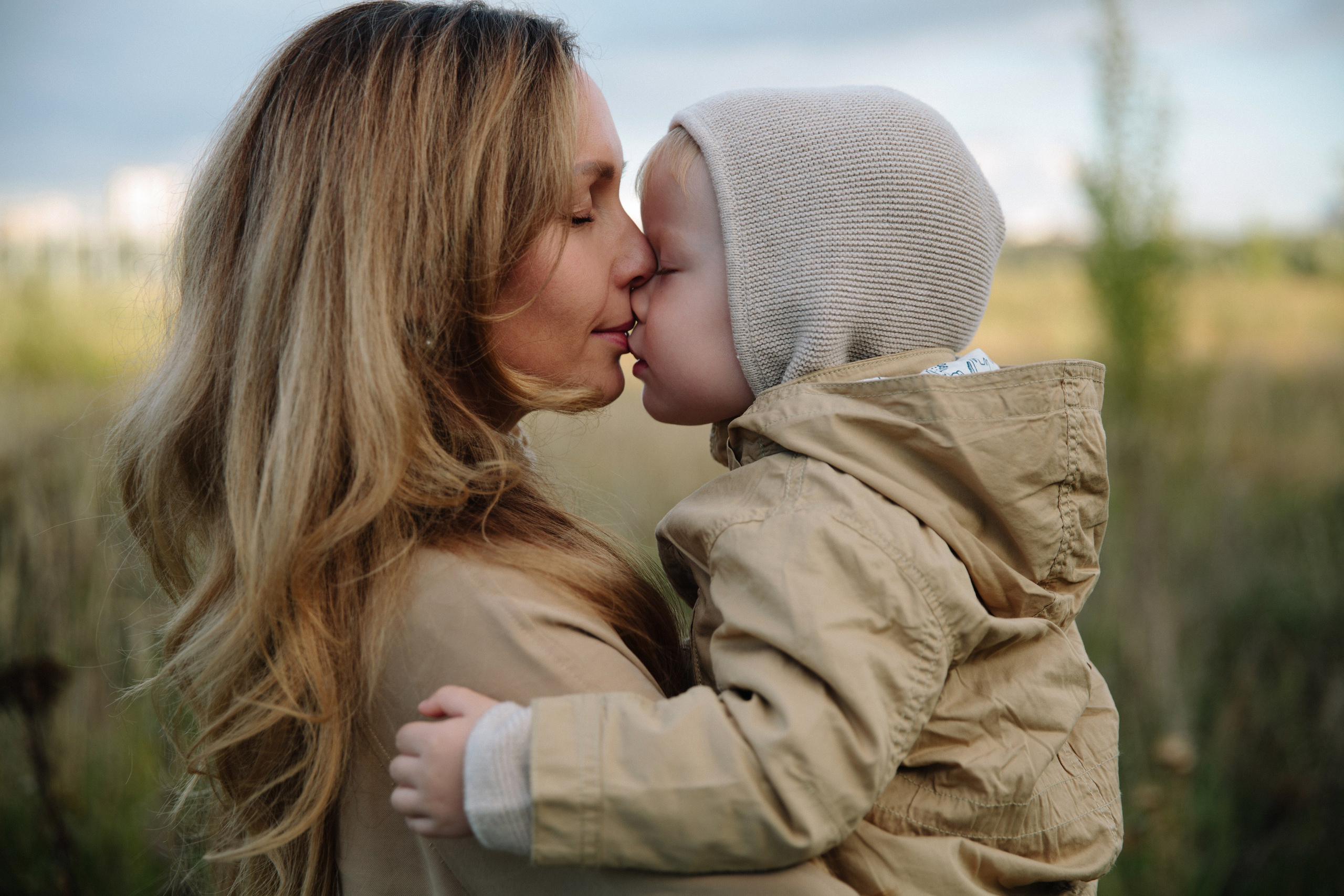 Про материнство