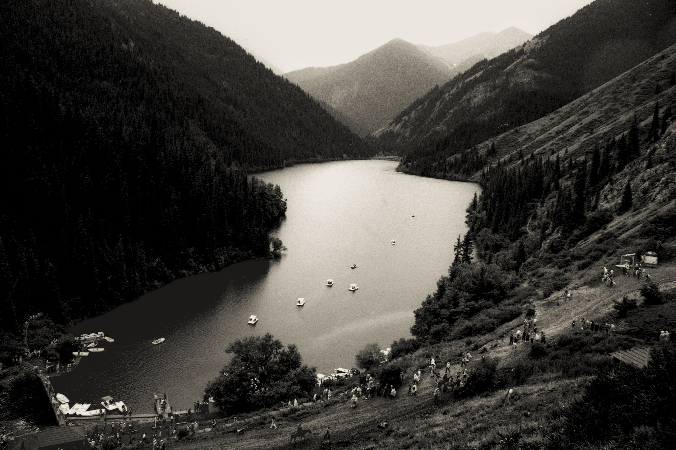 Фотопленка, обзоры, лекции и фотосъемки в Алматы. Фотограф в Алматы Артемий Матюнин