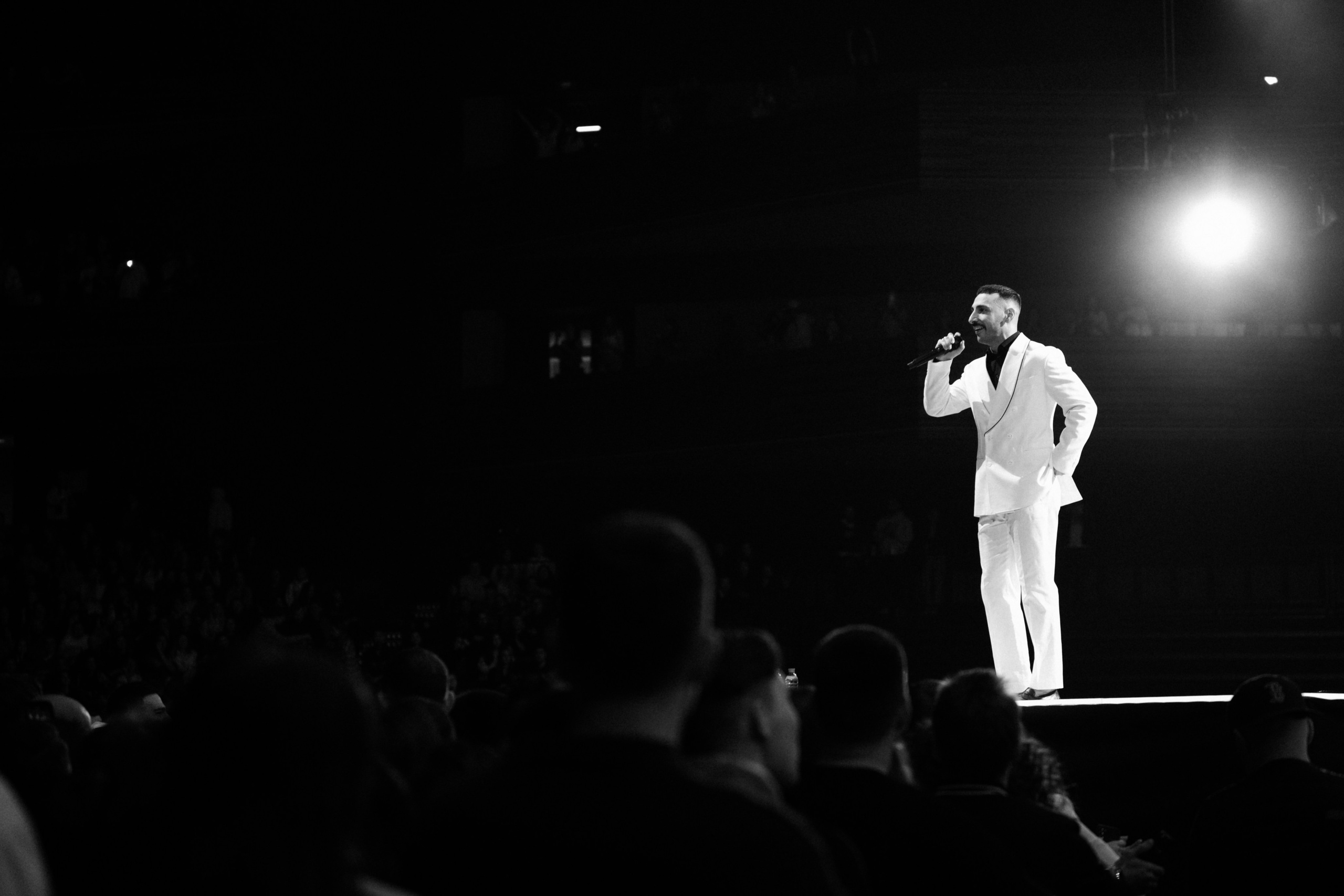 Концерт L'one 19.10.2025 с&nbsp;хором и&nbsp;симфоническом оркестром