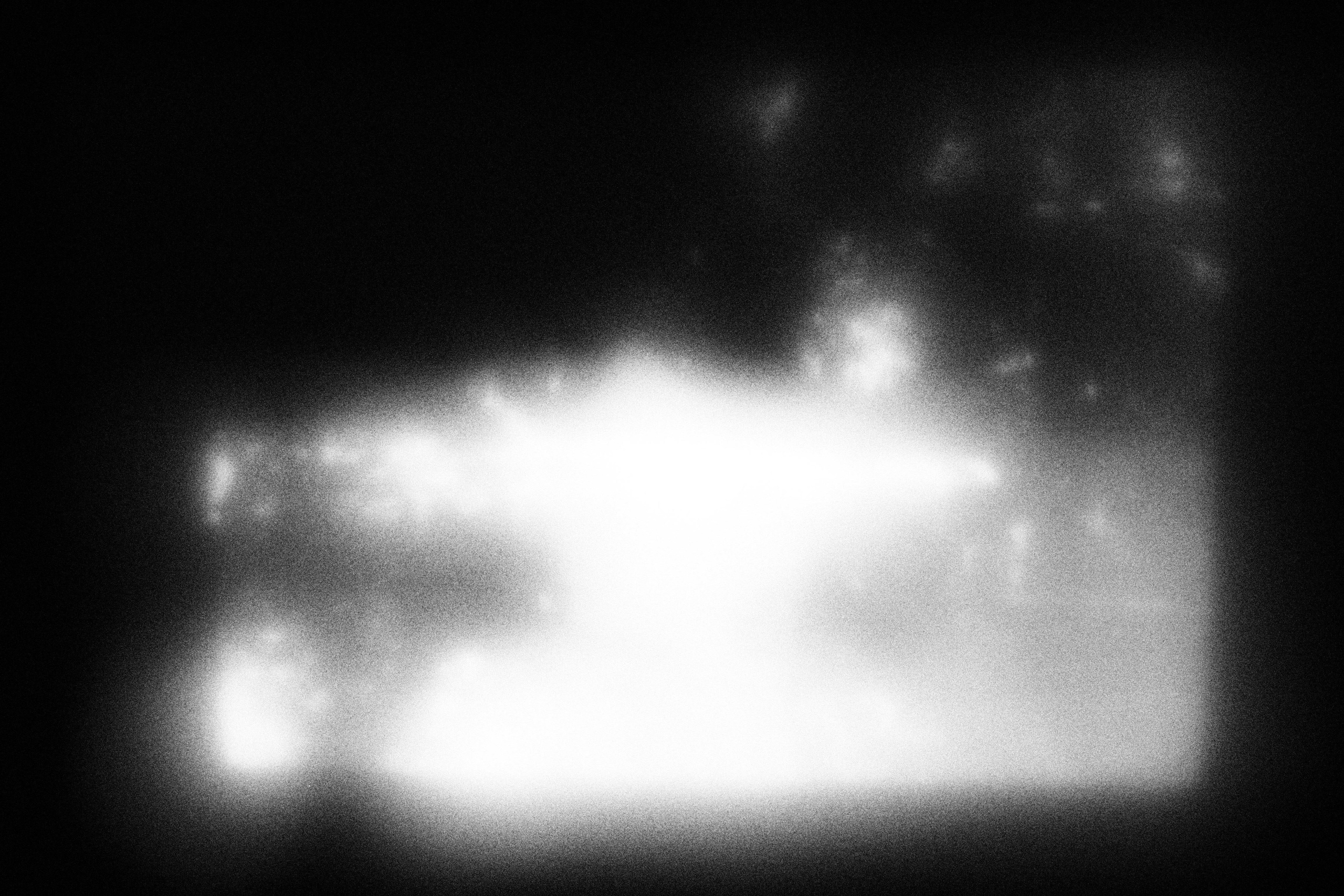 «Грязная поэзия аналоговой фотографии» (2024)