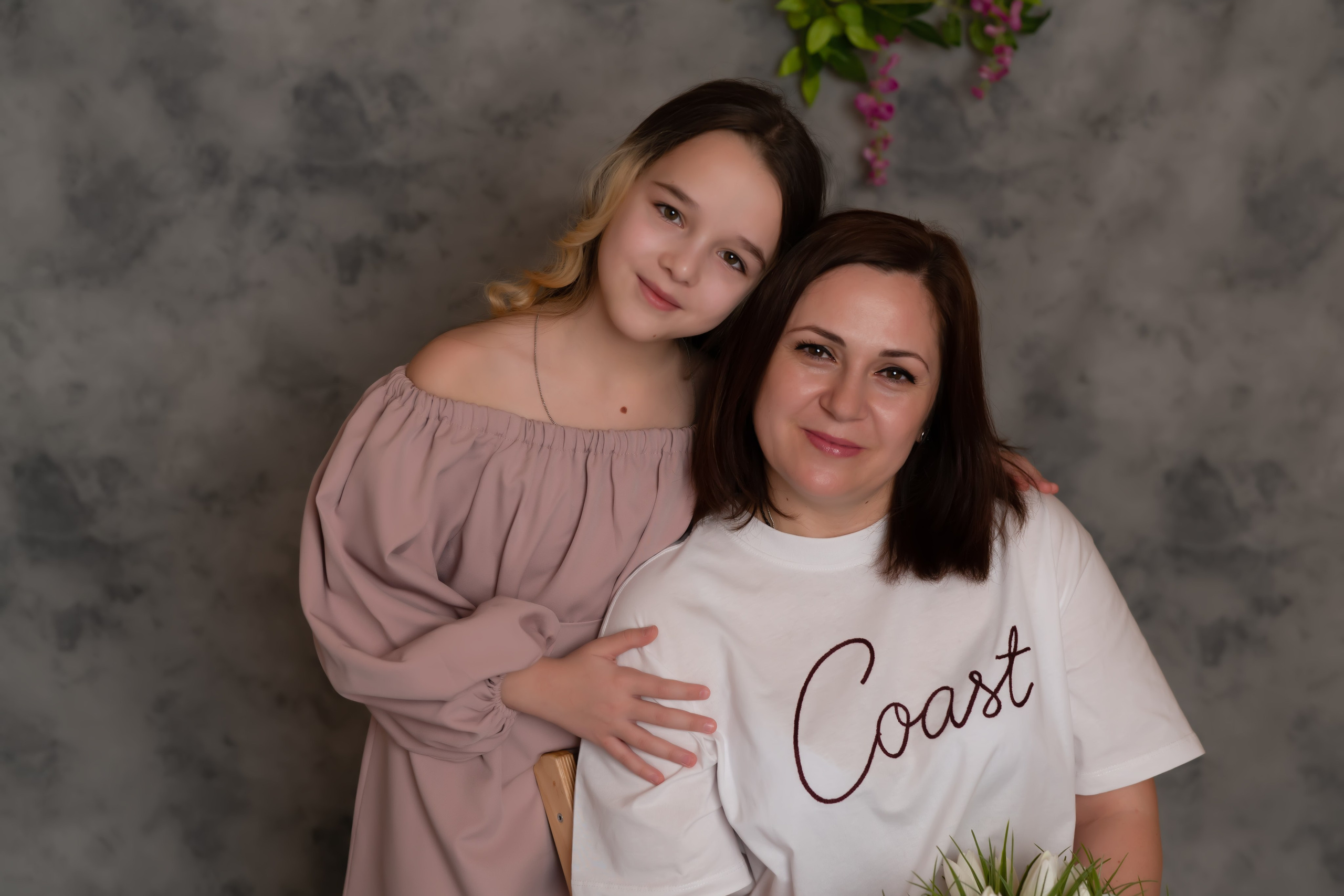 8 Марта, Ксюша и Марина