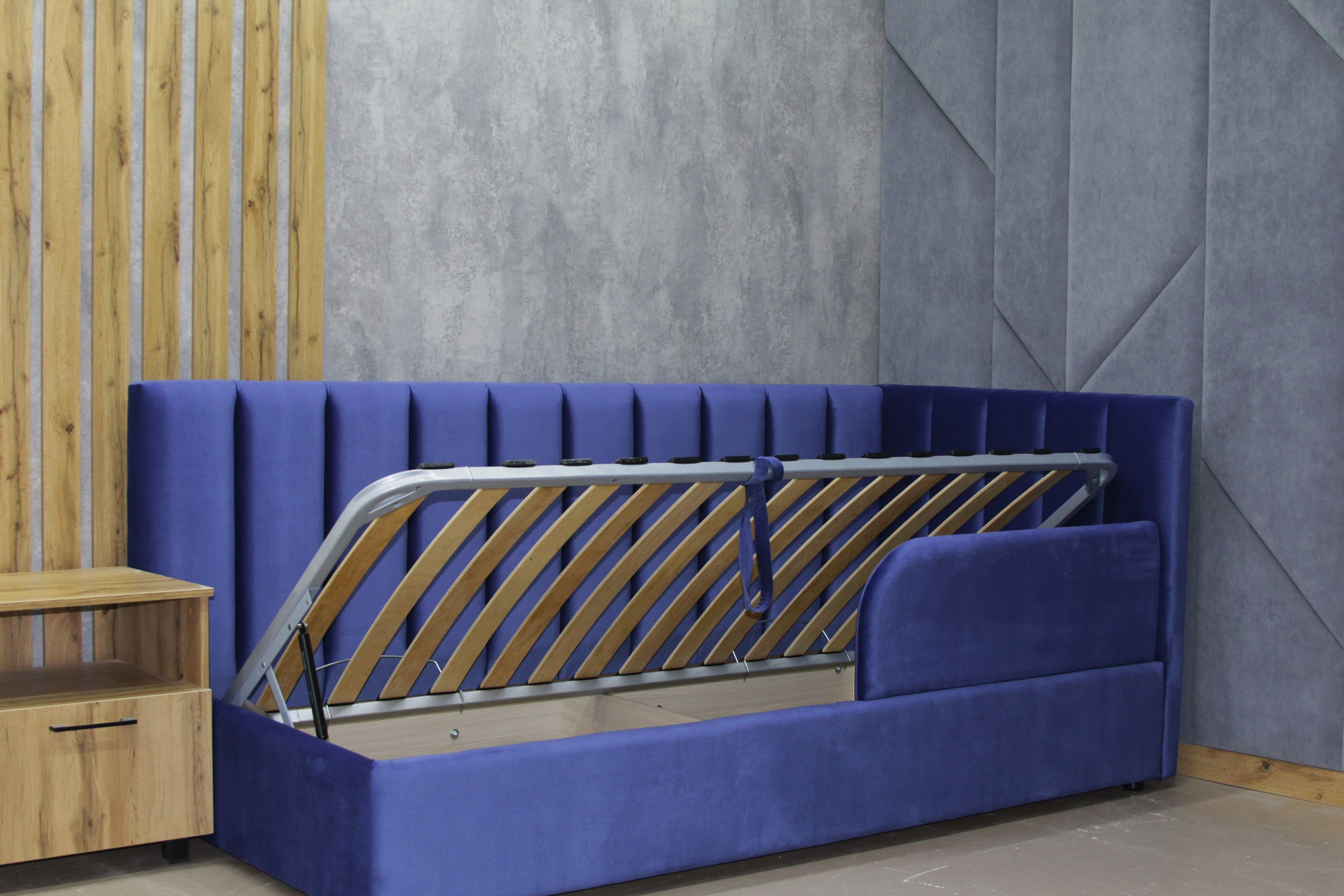 Скандинавия Кидс с защитным бортиком от 36 000. Филком мебель г. Томск. Изготовление мягкой мебели: диваны, кровати, кресла, стеновые панели