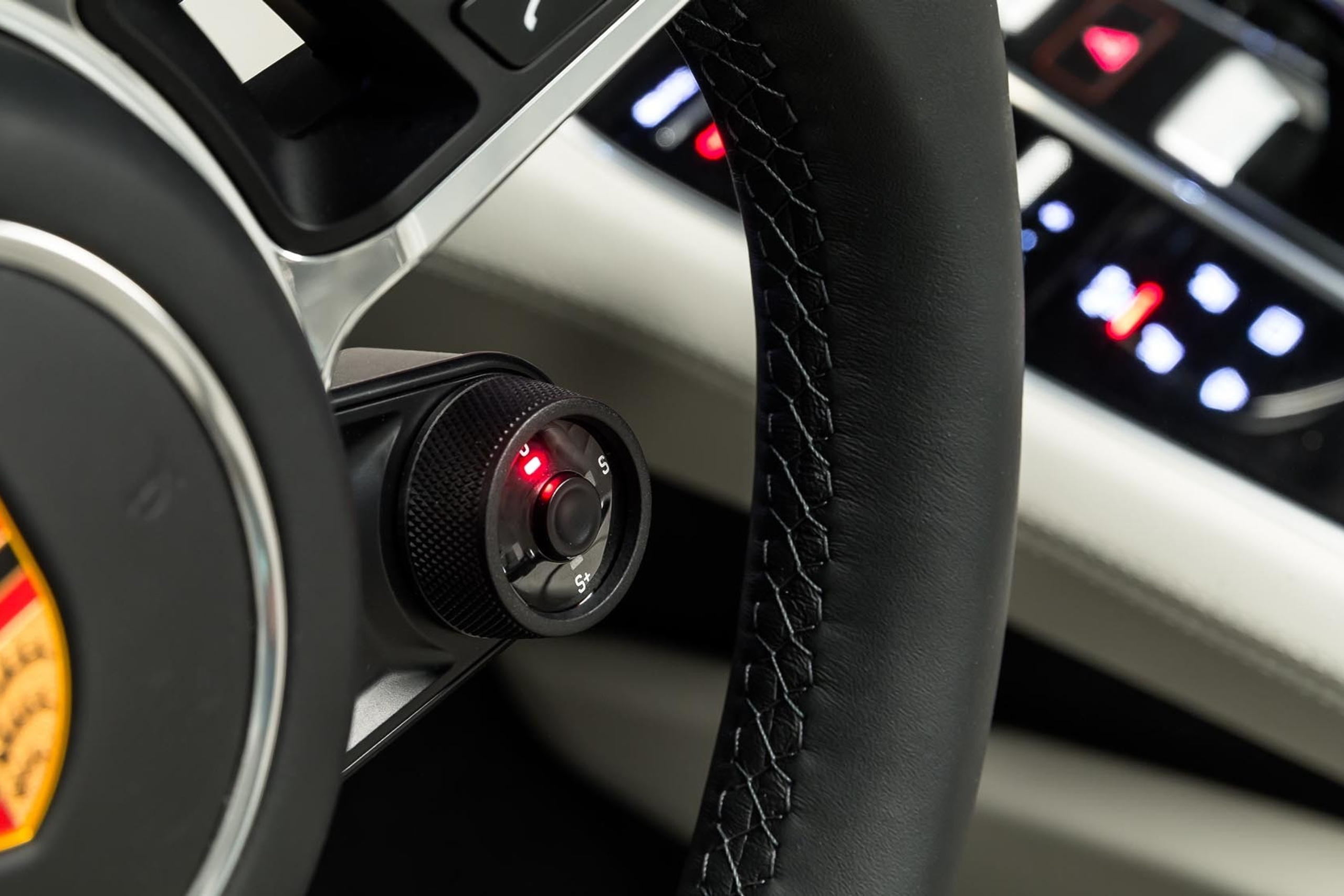 Porsche Panamera 4S. Фотограф Дмитрий Питерский