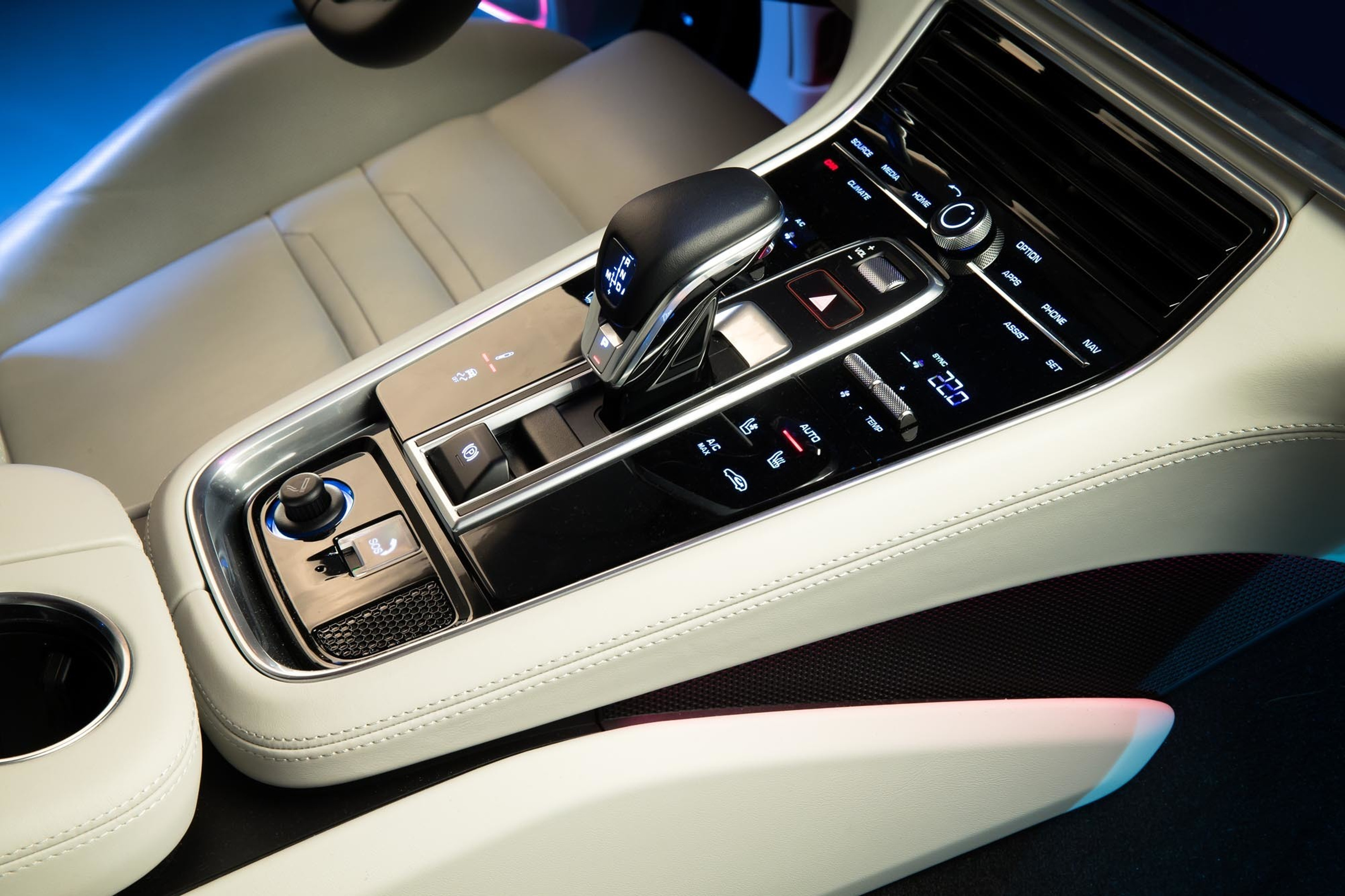 Porsche Panamera 4S. Фотограф Дмитрий Питерский