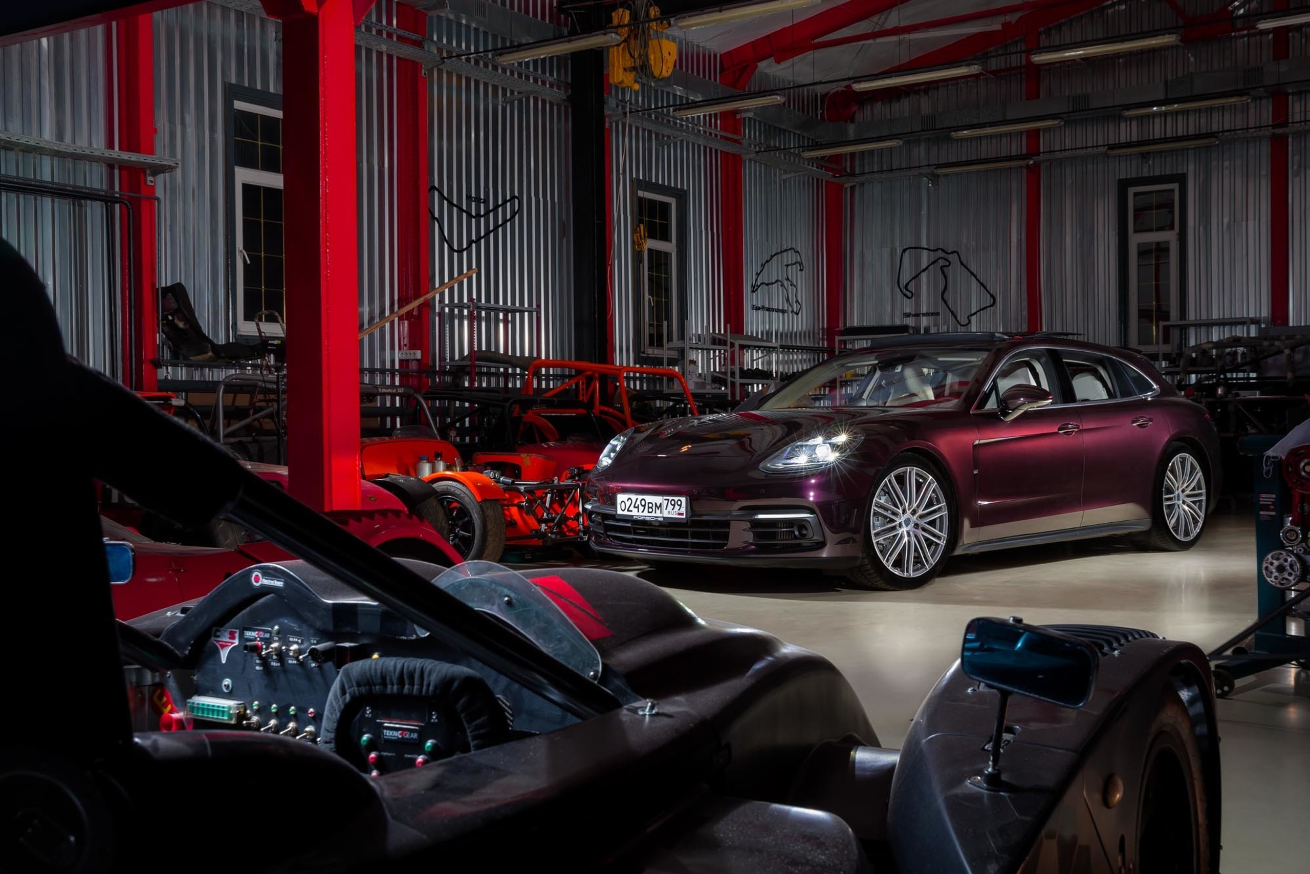 Porsche Panamera 4S. Фотограф Дмитрий Питерский