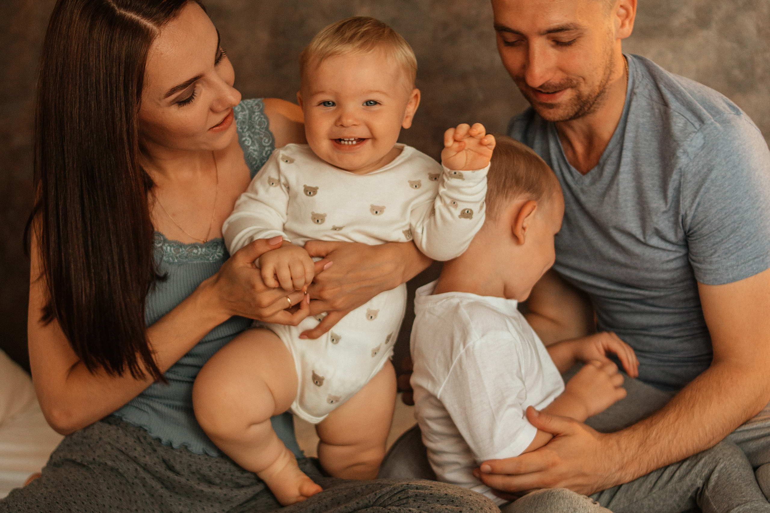 Вика, Руслан, Даня и Тёма