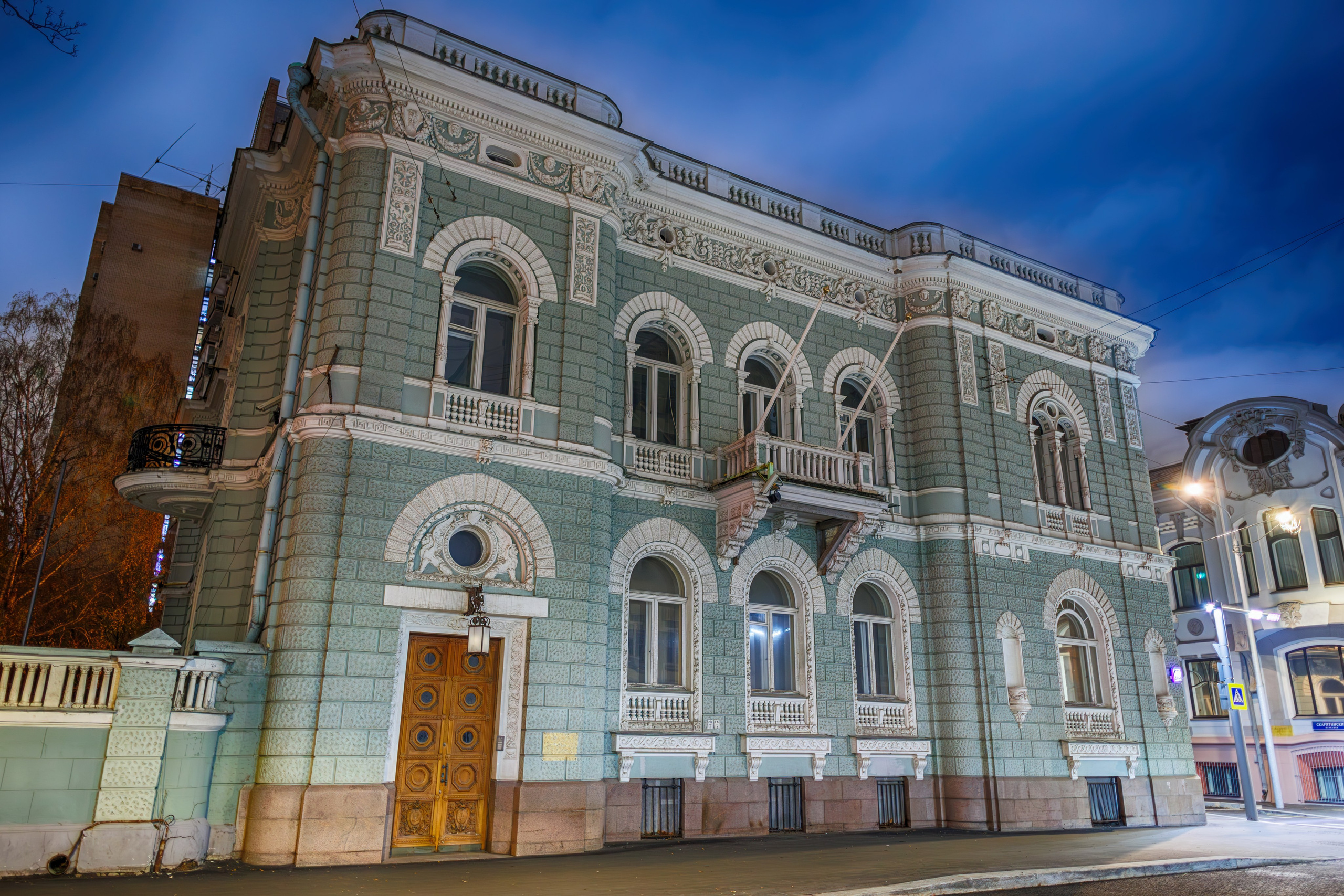 На этой странице будут статьи про наши вечерние и не только прогулки по Москве. 1000 куполов России, фотопроект Вадима Квятковского и Надежды Ельцовой