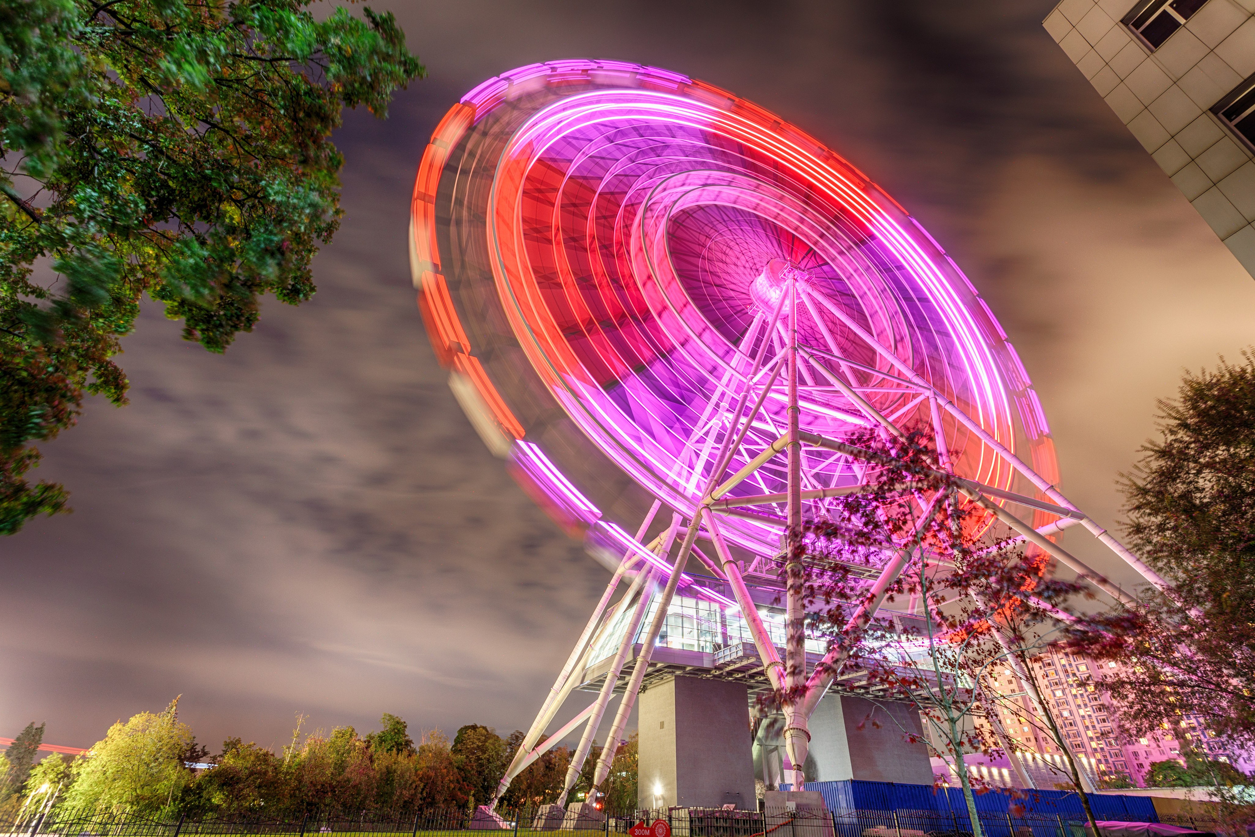 На этой странице будут статьи про наши вечерние и не только прогулки по Москве. 1000 куполов России, фотопроект Вадима Квятковского и Надежды Ельцовой