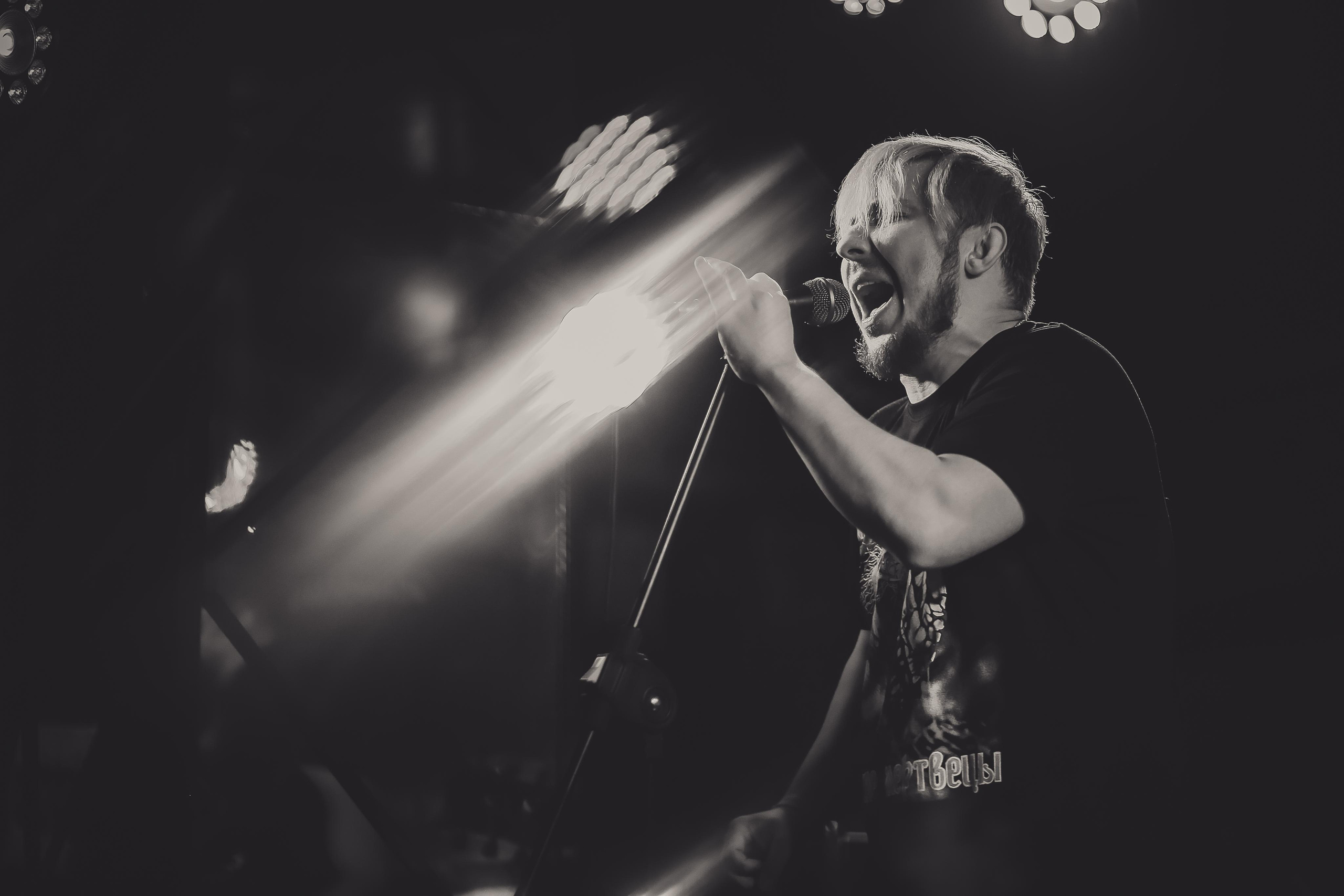 100Rage. Live Stars club