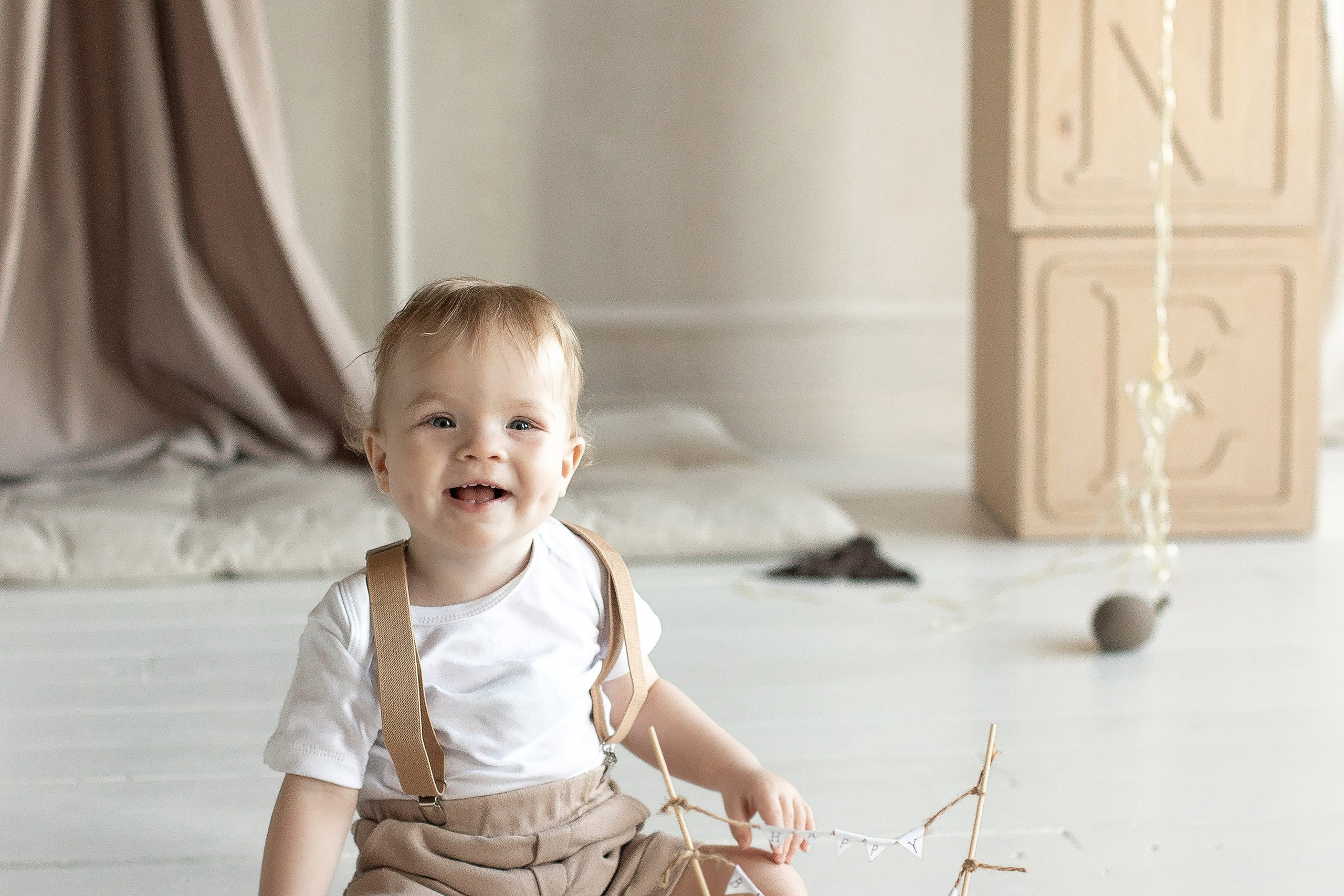 Годик малышу