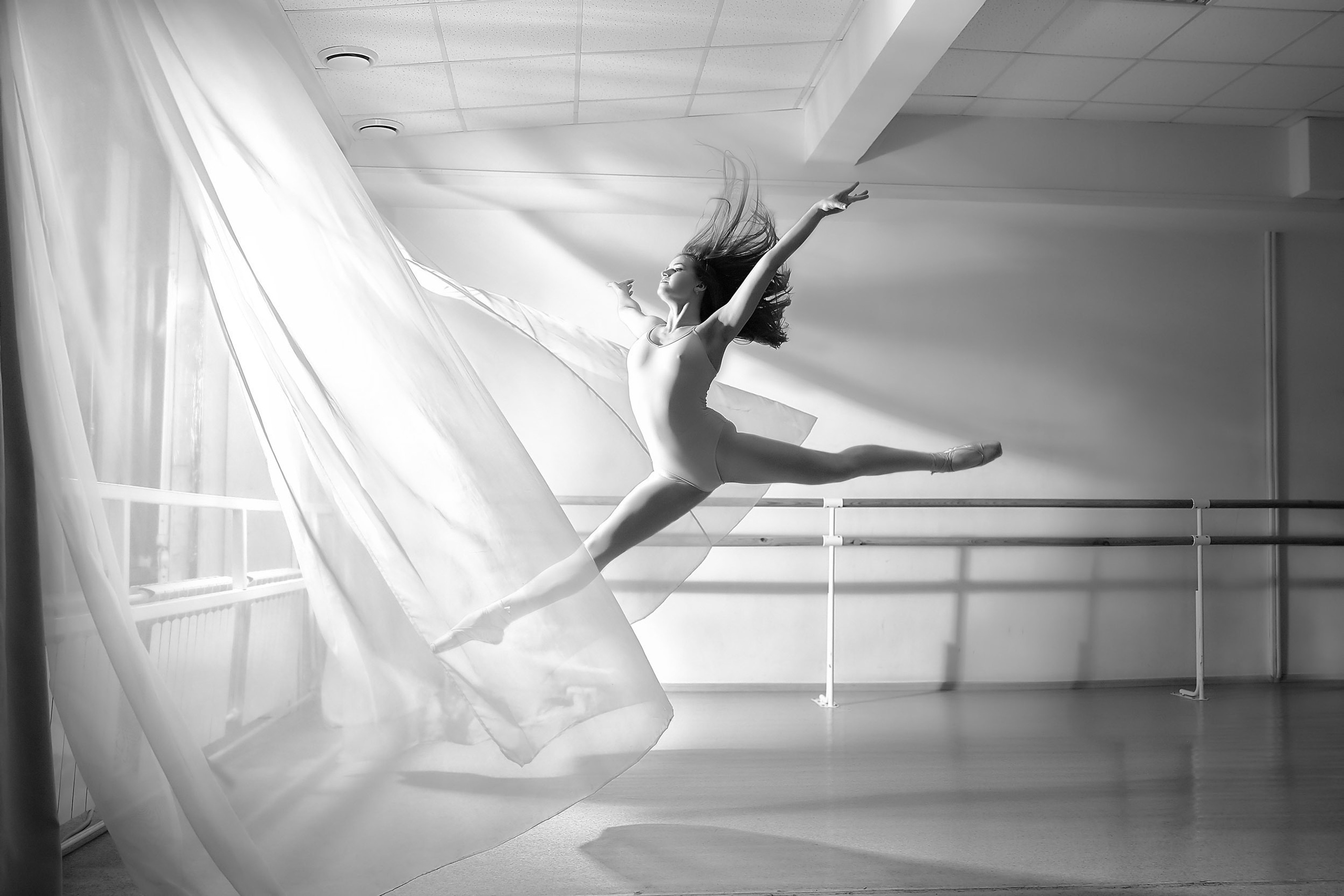Ballet B&W - II