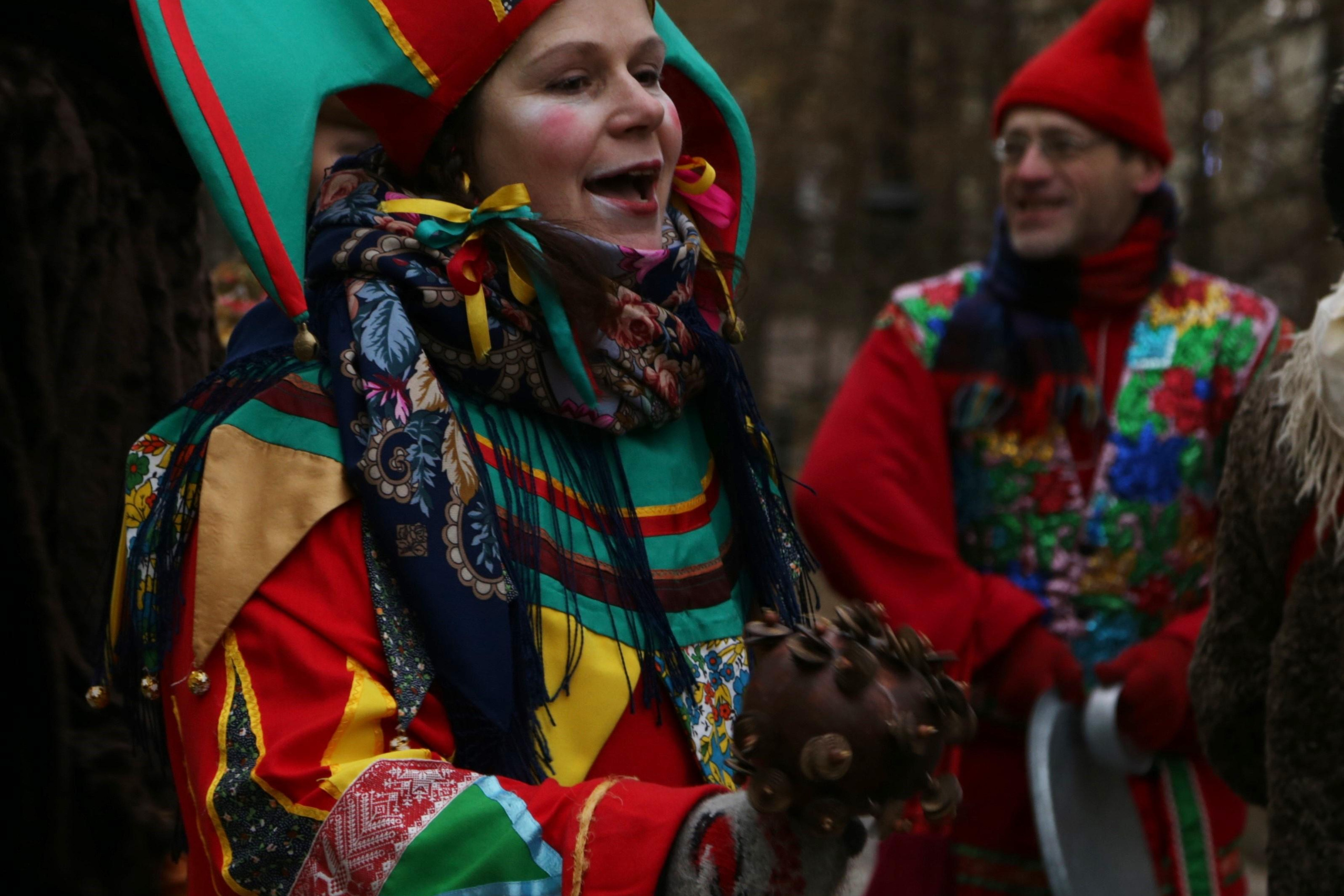 Уличные представления