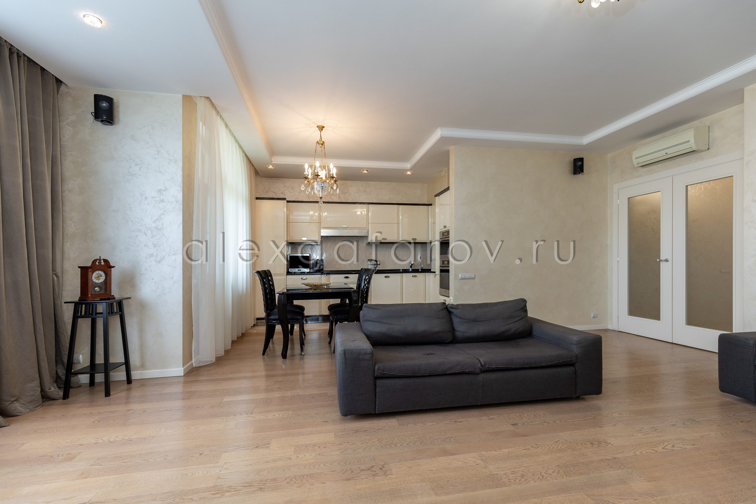 Ул. Авиаконструктора Микояна. Фотограф Гафаров Александр